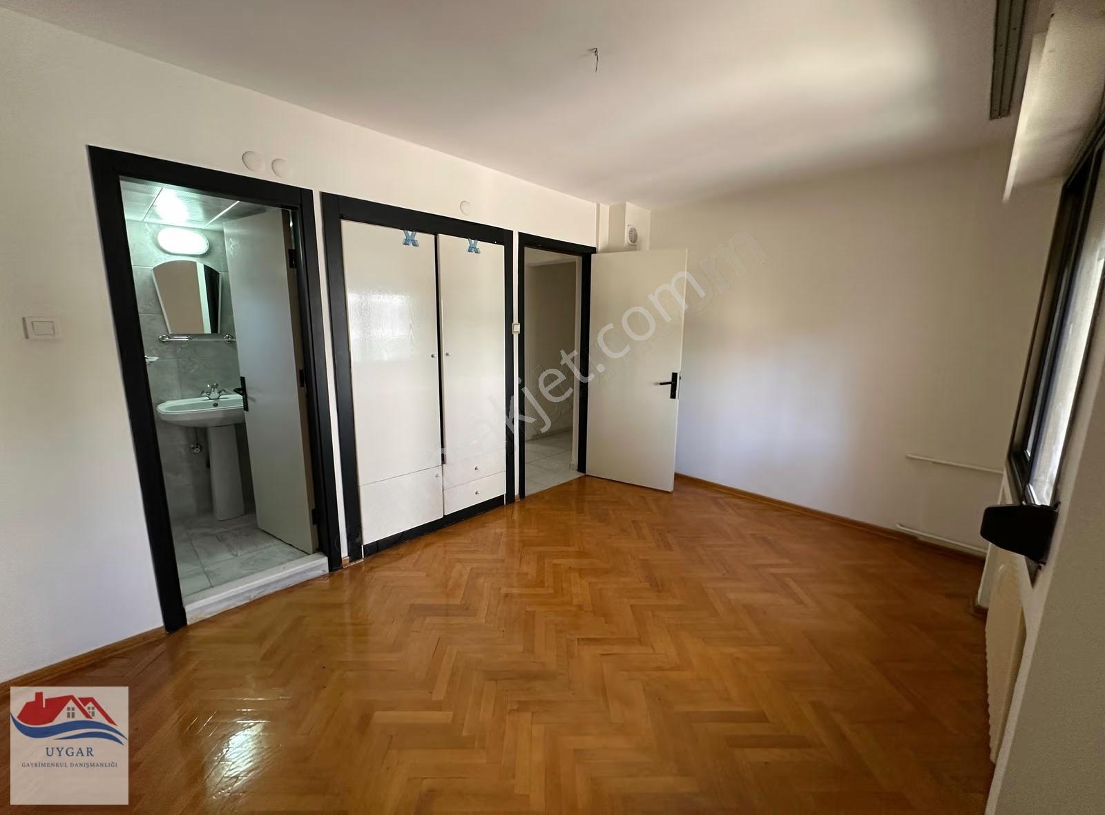 Bostanlı Başkent Hastanesi Arkasında Site İçinde Kiralık 4+1 - Görsel 16