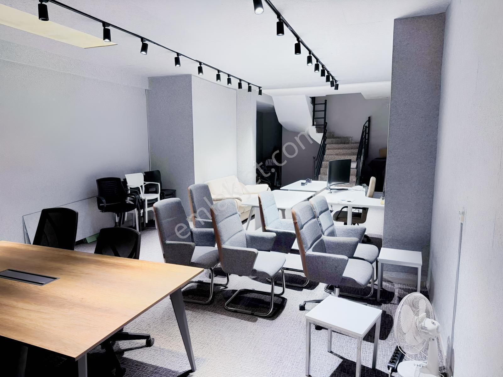 İki Katlı 180 M² Krediye Uygun Satılık Dükkan - Görsel 3