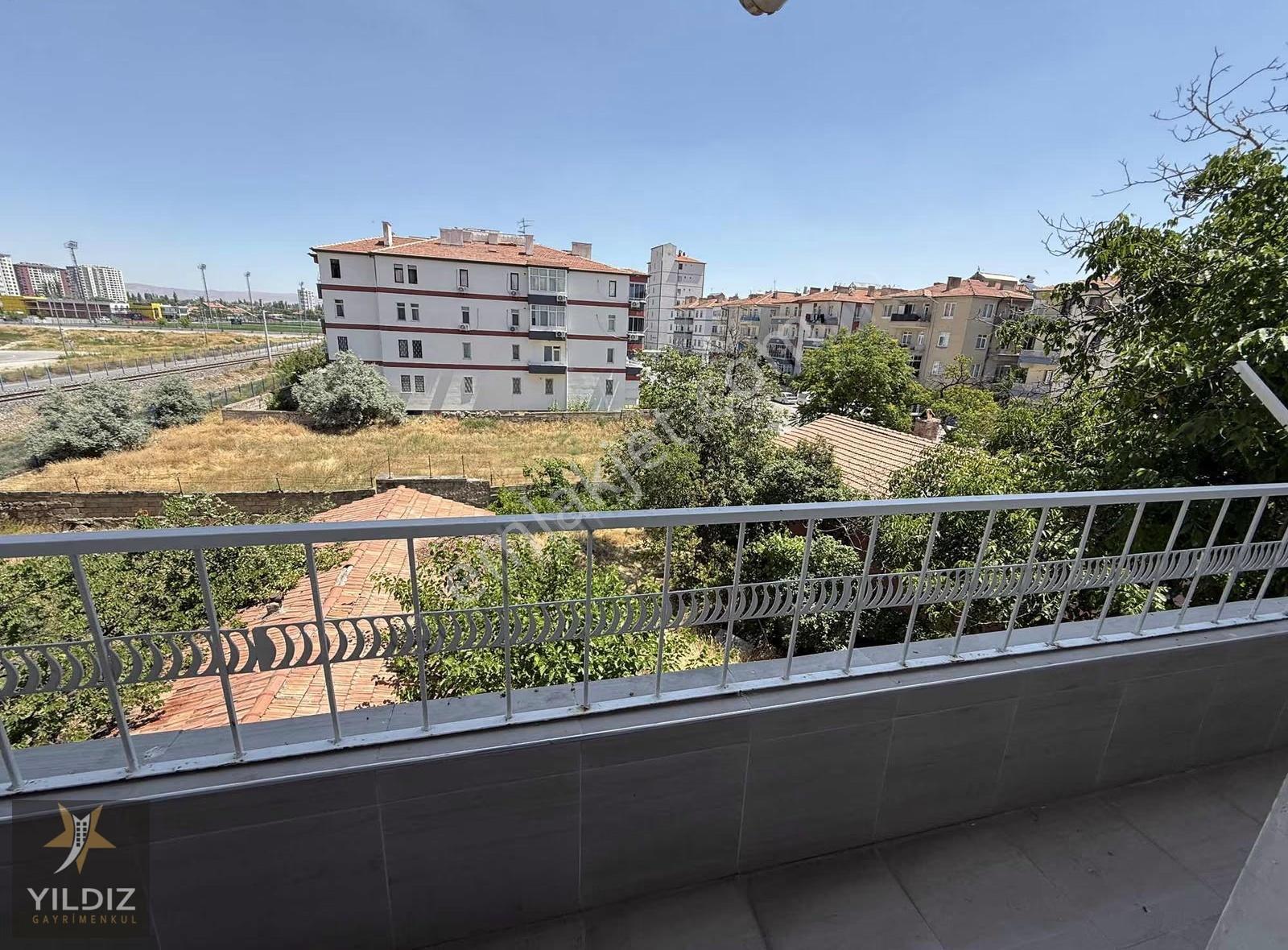 Pervane Mahallesi Bakımlı 3+1 Kiralık Daire - Görsel 15
