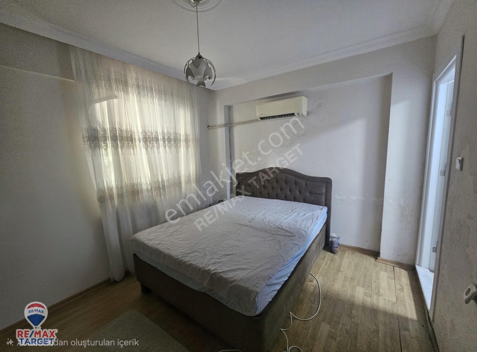 Çiğli Yeni Mahalle'de Acil Satılık Ebeveyn Banyolu 2+1 Daire!! - Görsel 3