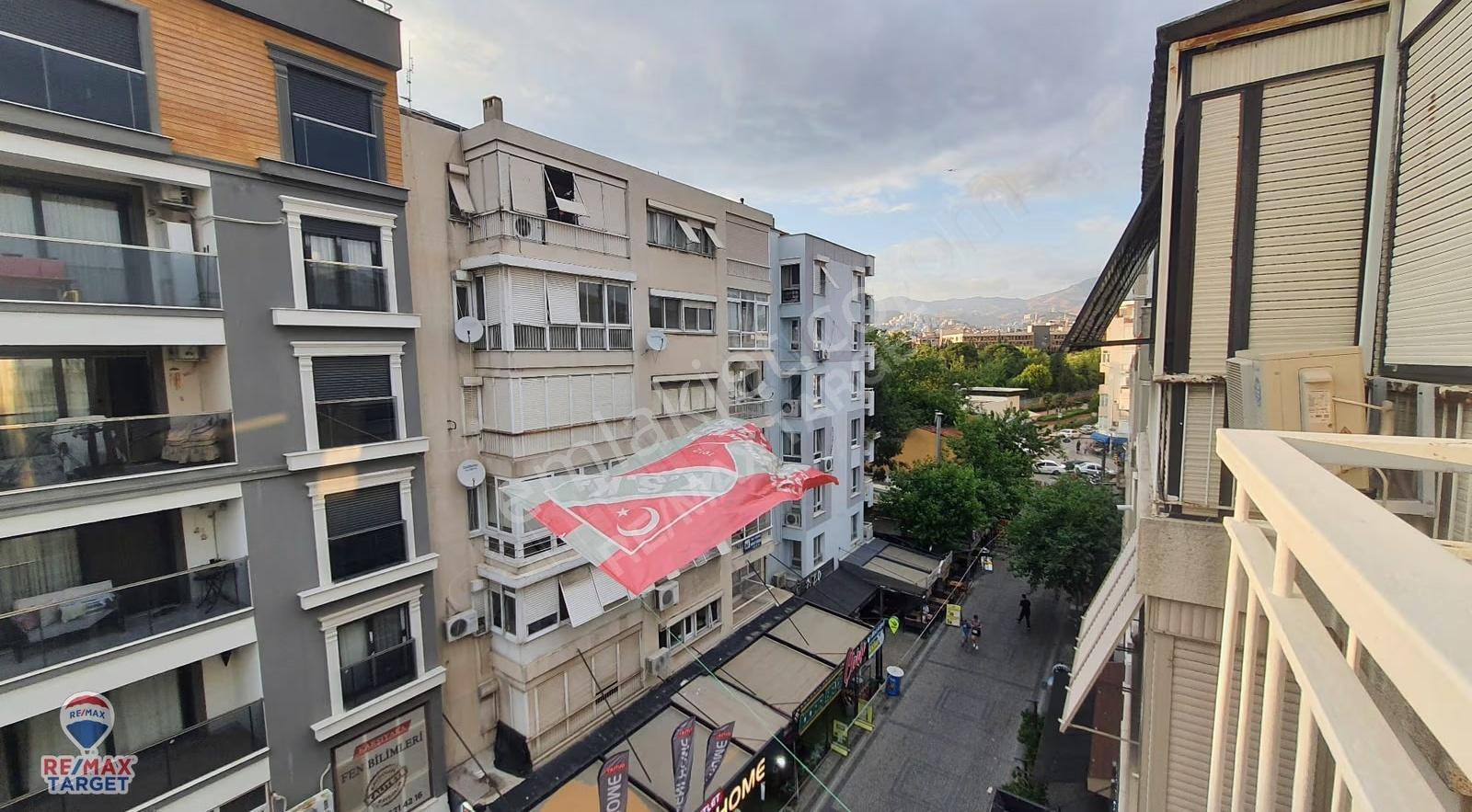 Karşıyaka Çarşı Akbank Sokağında 2+1 Yapılı Kiralık Daire - Görsel 7