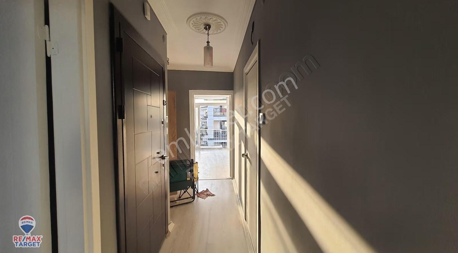 Karşıyaka Çarşı Akbank Sokağında 2+1 Yapılı Kiralık Daire - Görsel 5