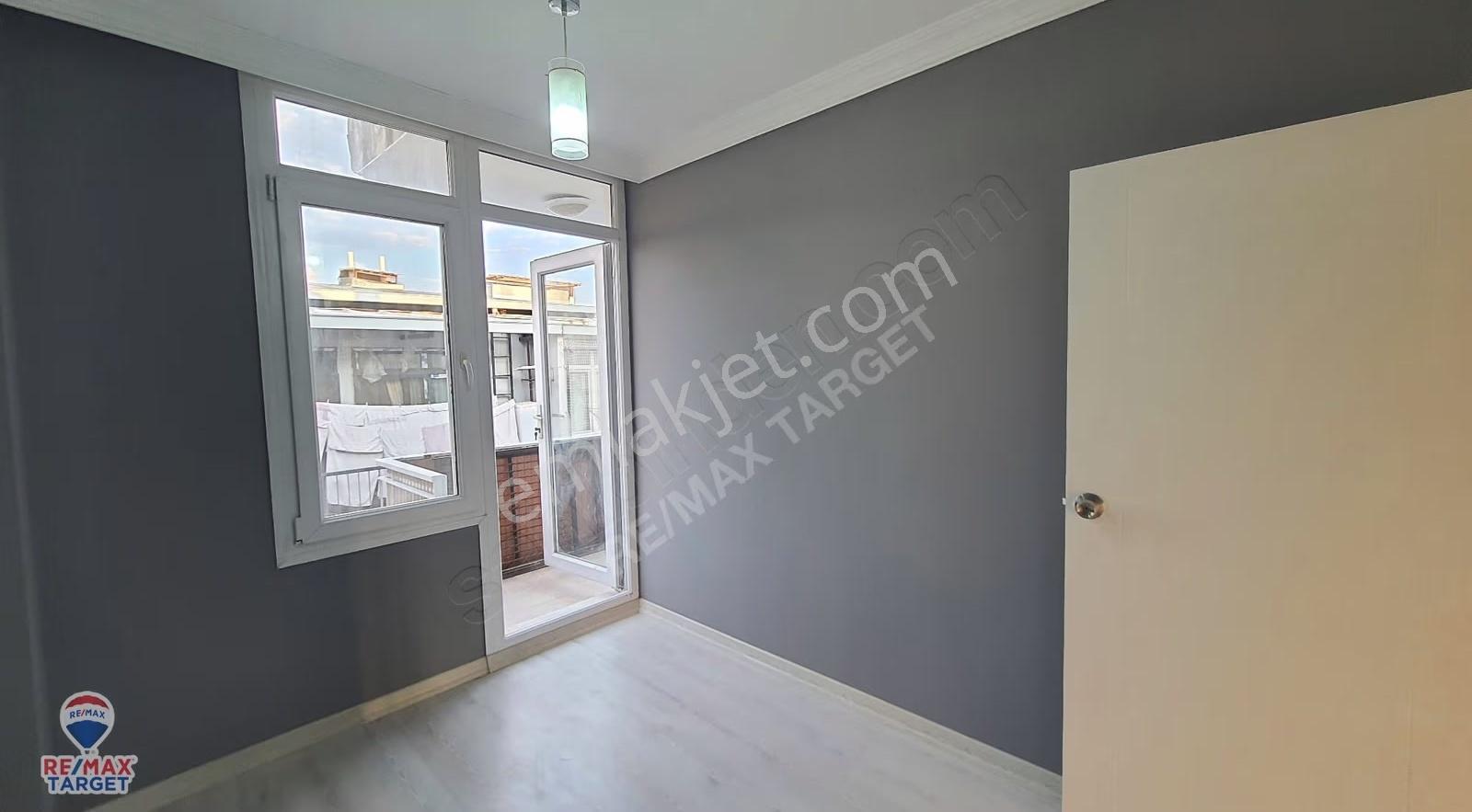 Karşıyaka Çarşı Akbank Sokağında 2+1 Yapılı Kiralık Daire - Görsel 21