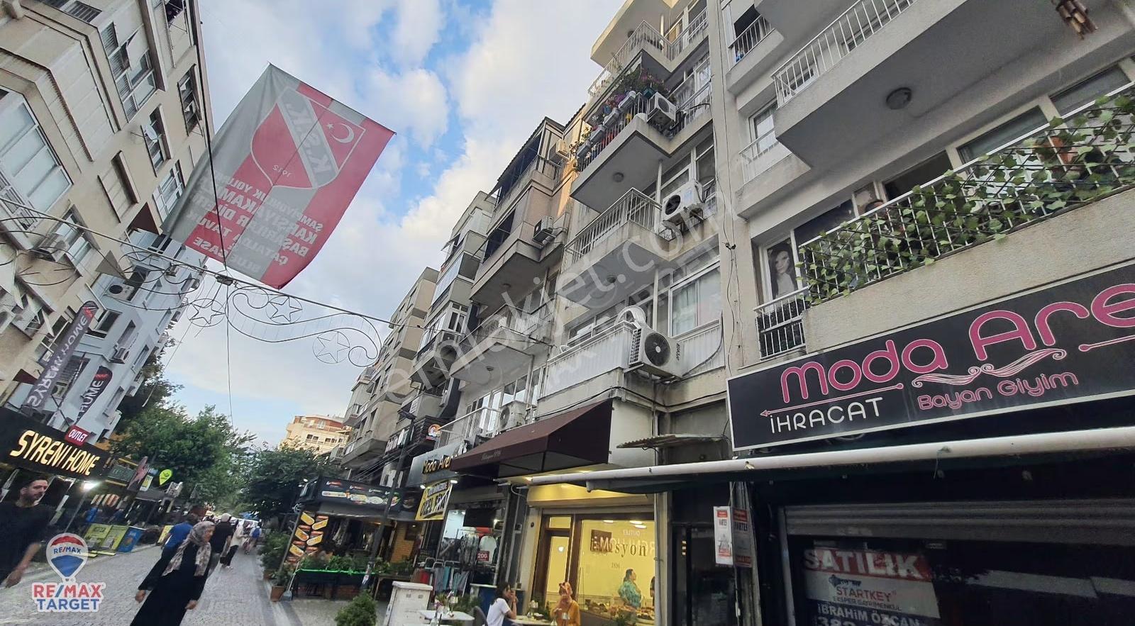 Karşıyaka Çarşı Akbank Sokağında 2+1 Yapılı Kiralık Daire - Görsel 17