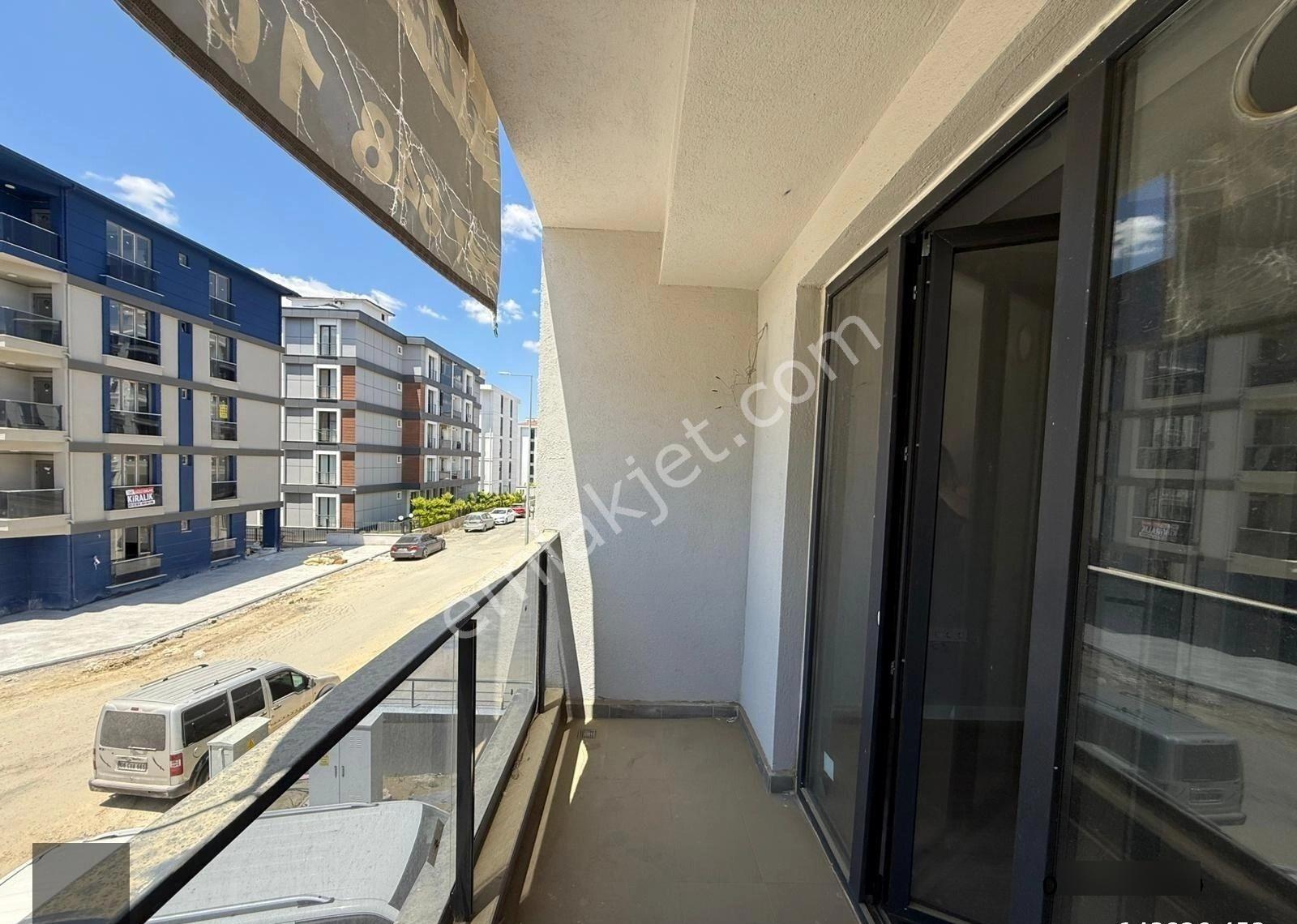 Nexus'tan Atatürk Mah'de Belediye Binasının Yanında 1+1 Kiralık - Görsel 8