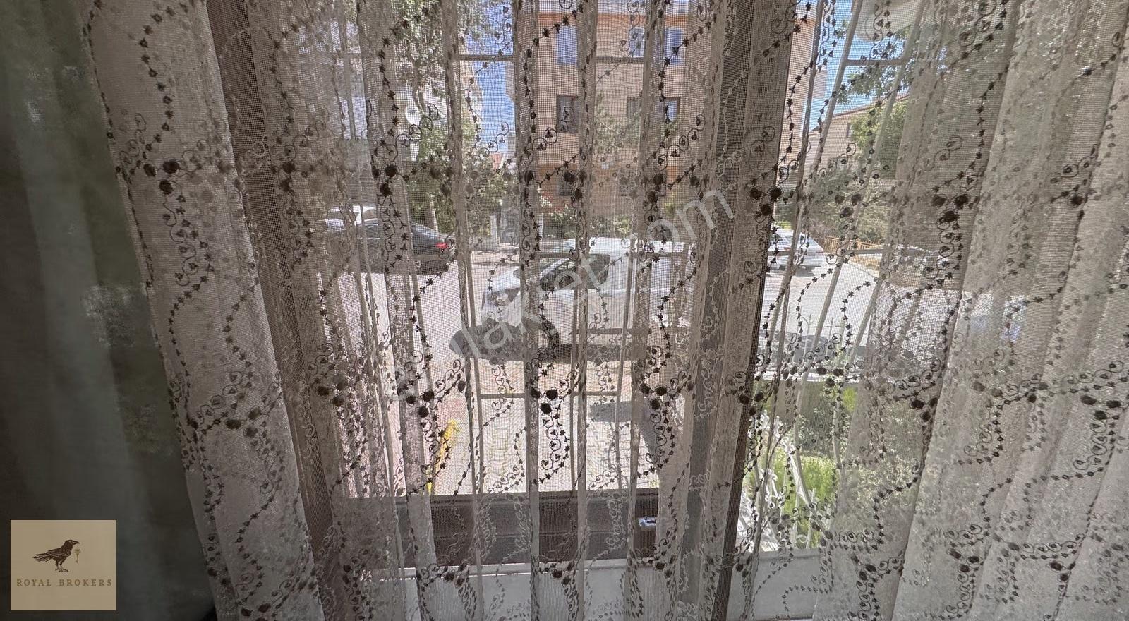 Satılık, Dikmen'de, Engelsiz Düz Giriş Kat, 3+1, Boş, Bakımlı - Görsel 10