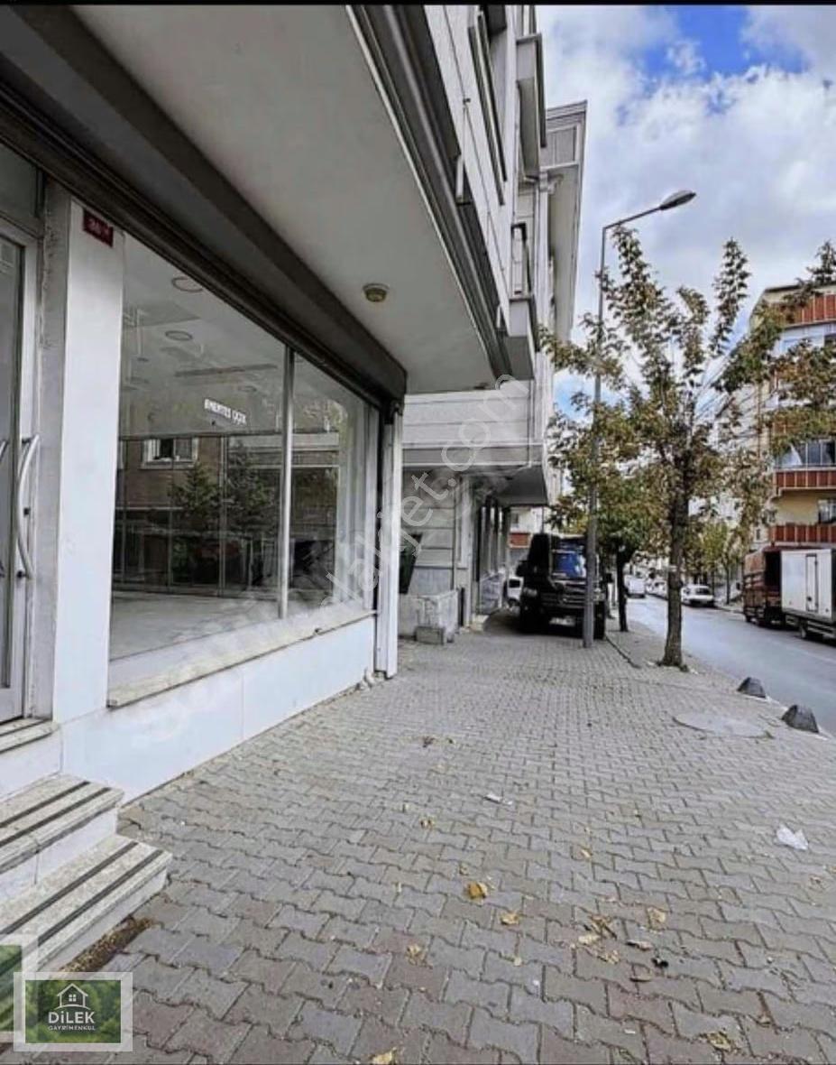 Hakan Cad Üzerinde Satılık Dükkan