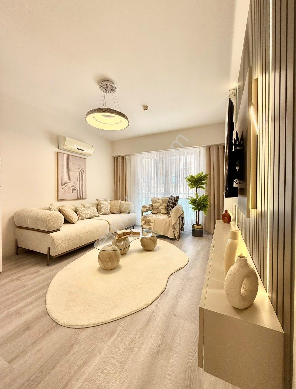 Zeytinköyde Havuzlu Sitede Arakat Balkonlu Eşyalı 1+1 Apart - Görsel 3