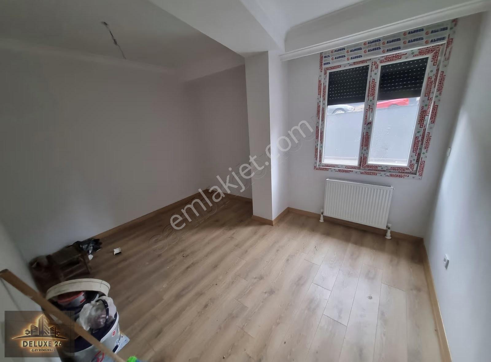 Deluxe 26 ' Dan Yeni Binada Otoparklı 2+1 75 M2 Fırsat Daire - Görsel 15