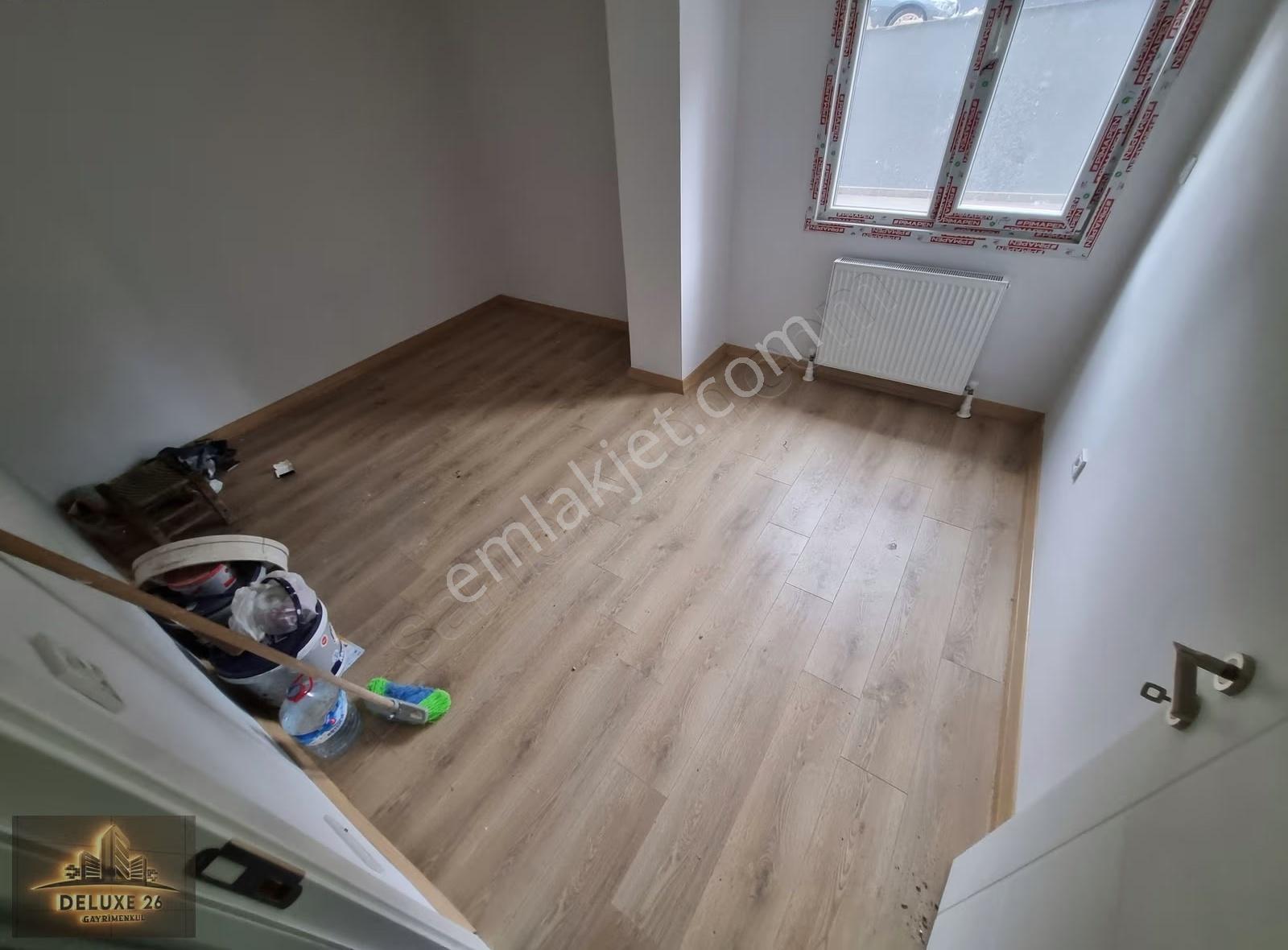 Deluxe 26 ' Dan Yeni Binada Otoparklı 2+1 75 M2 Fırsat Daire - Görsel 14