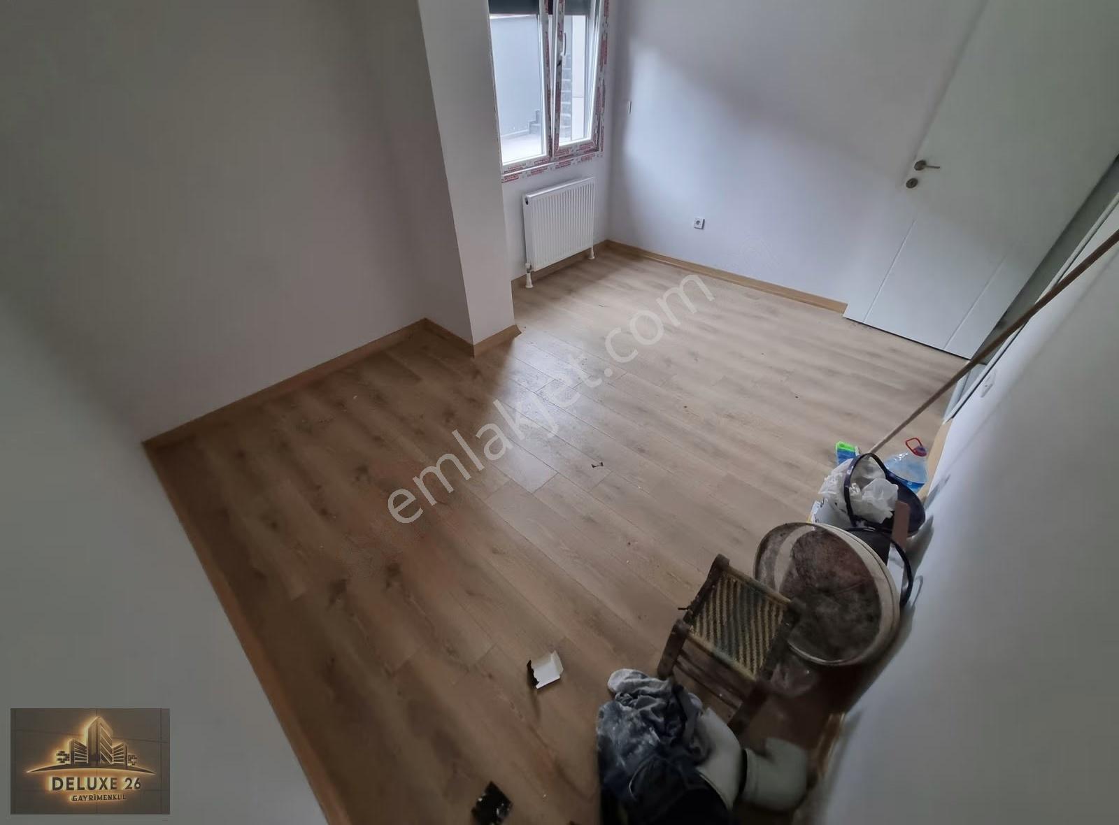 Deluxe 26 ' Dan Yeni Binada Otoparklı 2+1 75 M2 Fırsat Daire - Görsel 5