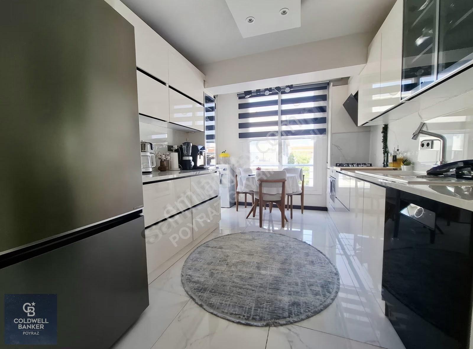Menderes Coldwell Banker Poyraz'dan Kasımpaşa'da 3+1 Lüks Daire - Görsel 12