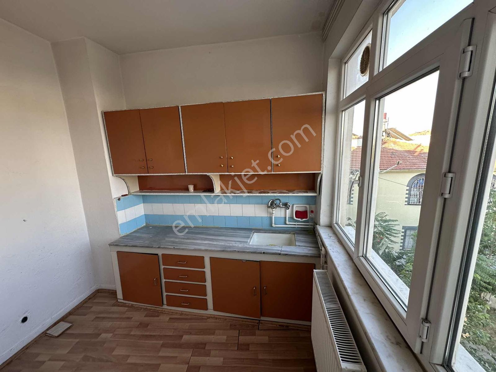 Uğurevler 'de Kombili 3+1 Güney Cephe Kentsel Dönüşüm Daire'si - Görsel 9