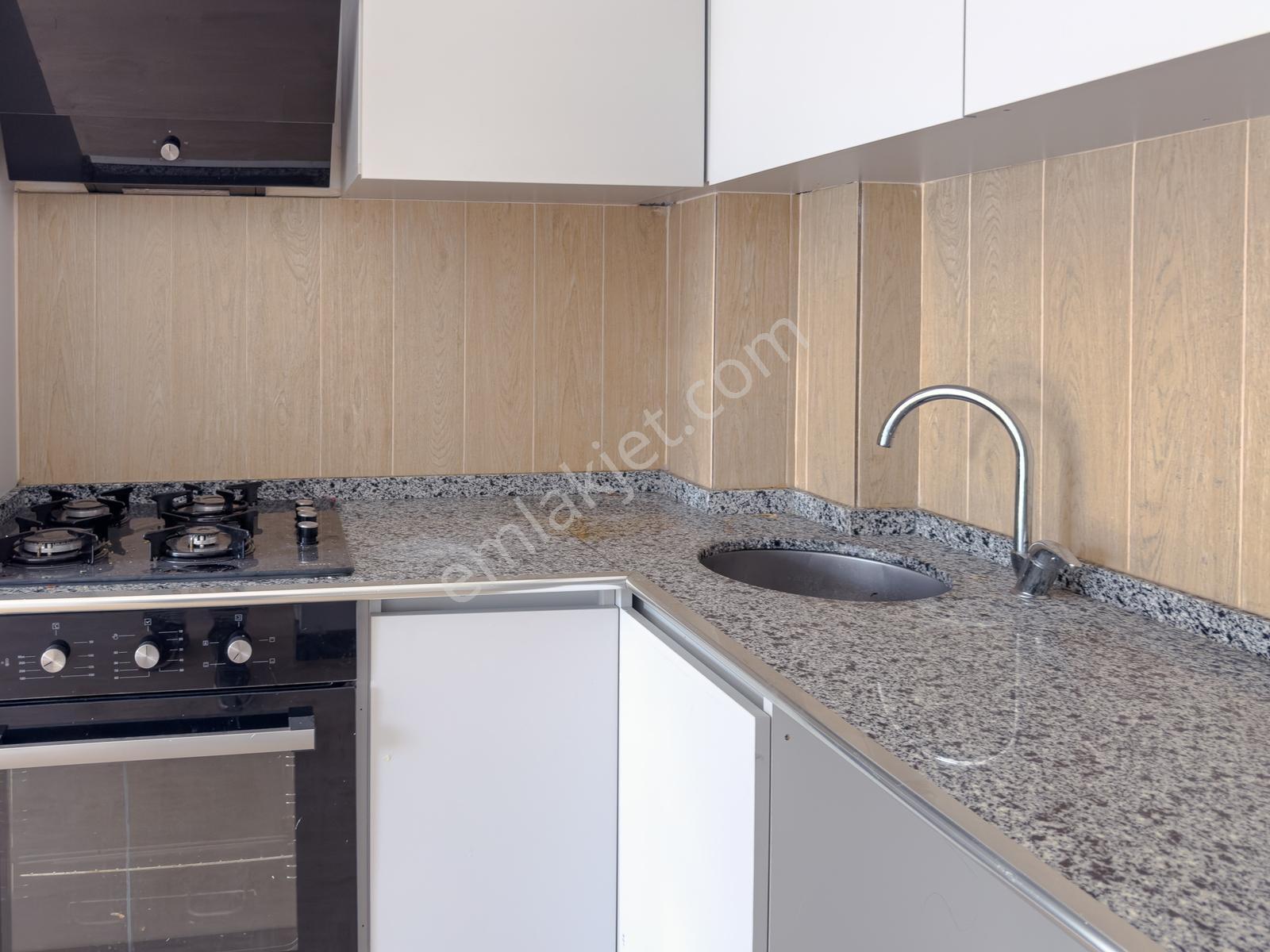 İncek Site İçi Satılık 1+1 Daire Balkon Otopark Güney Cephe - Görsel 31