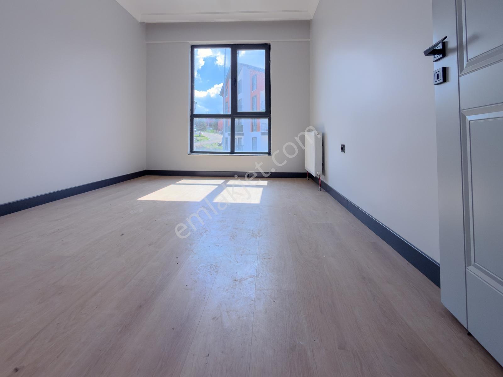 İncek Site İçi Satılık 1+1 Daire Balkon Otopark Güney Cephe - Görsel 26