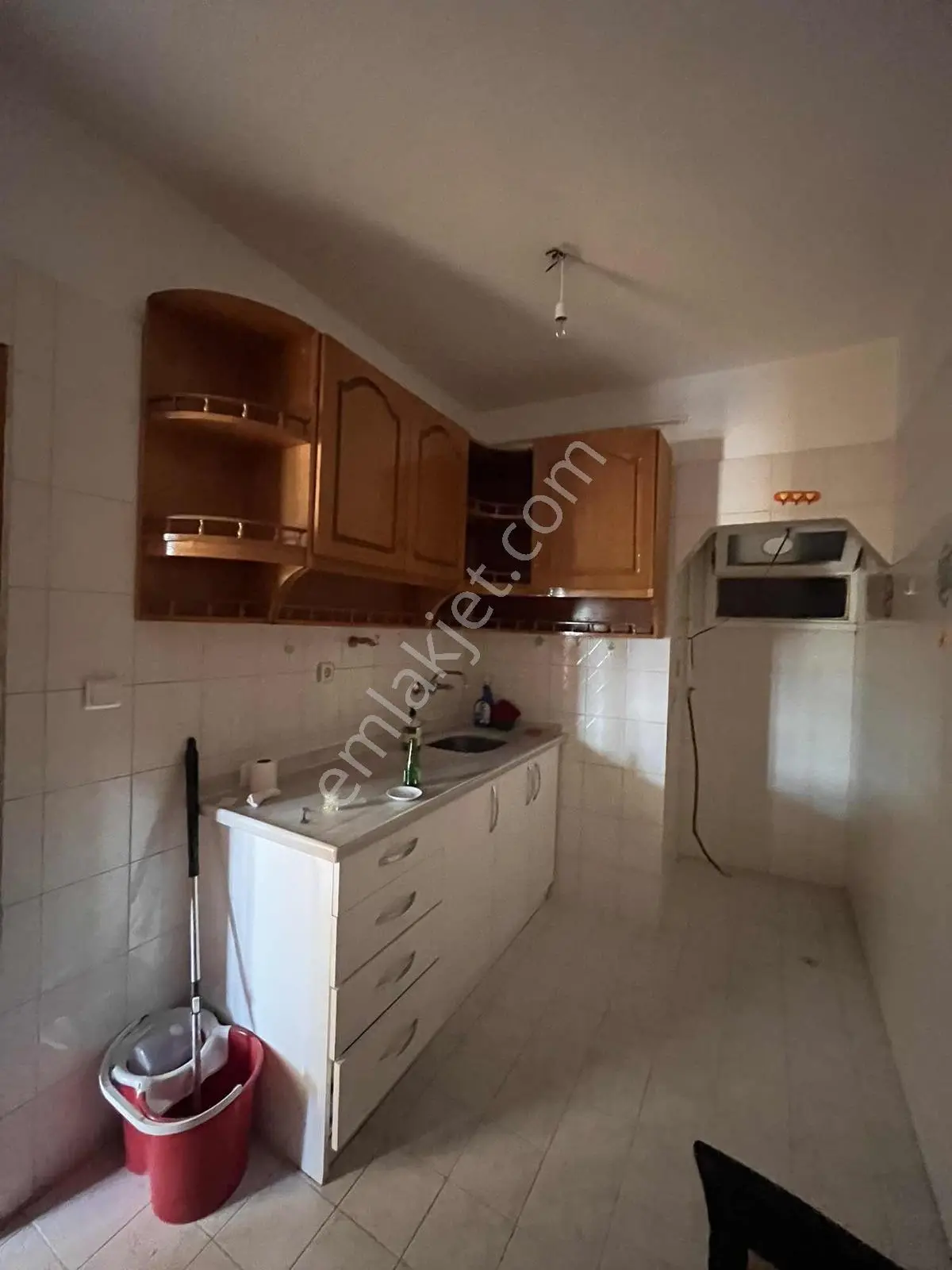 Cadde Üzerinde 2+1 100 Metre Kare Kiralık Daire Halide Edip - Görsel 2
