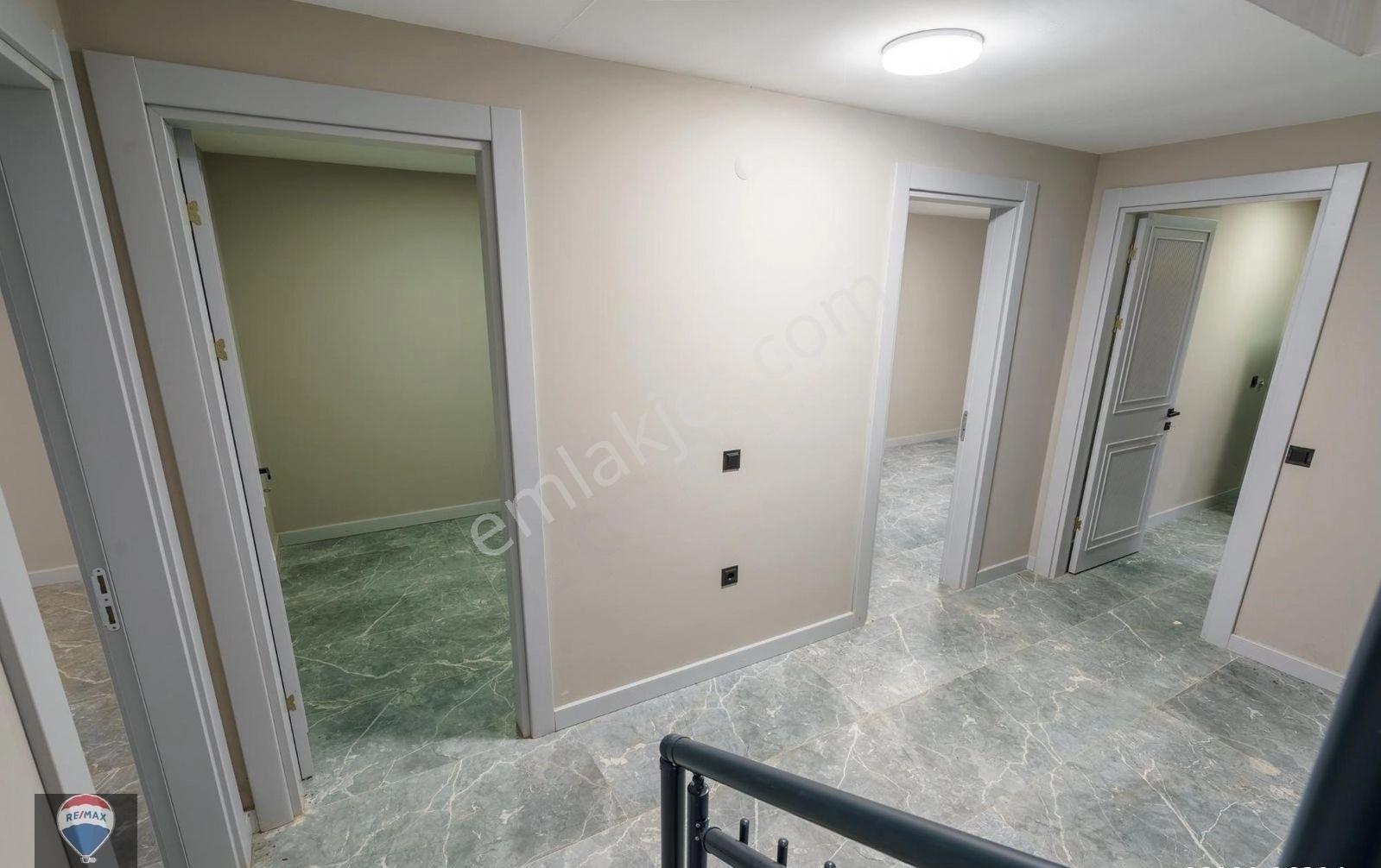 Kuşadası Karaovada Tek Müstakil Özel Havuzlu Lüks 6+1 Villa - Görsel 15