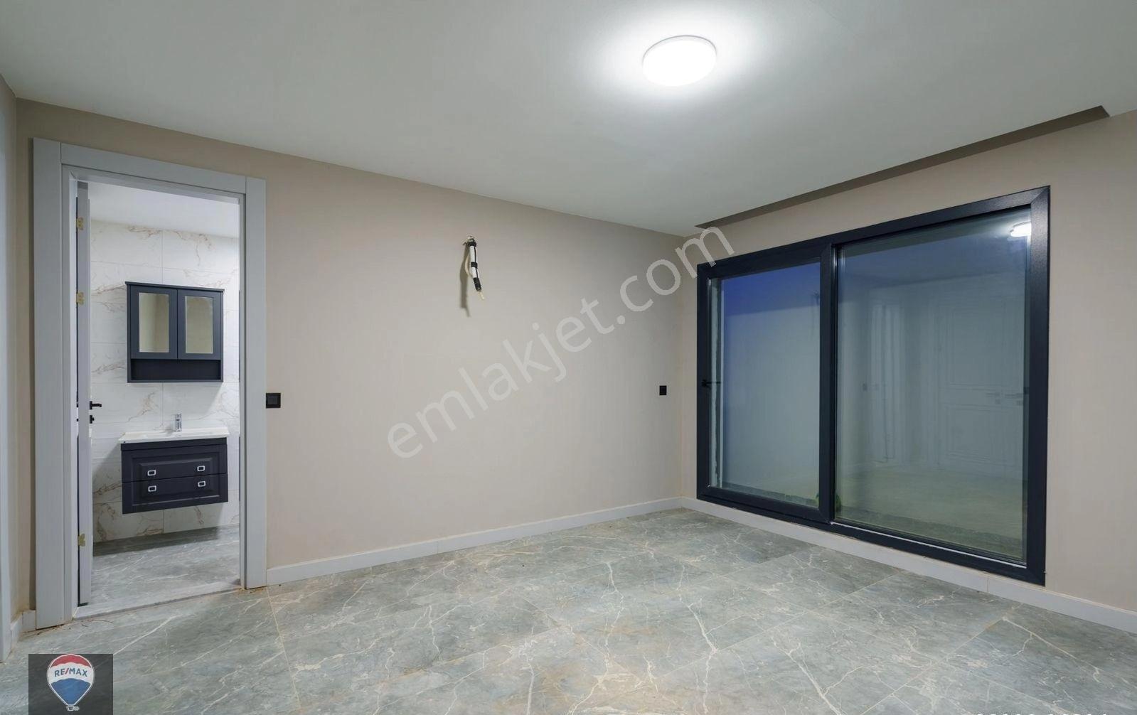 Kuşadası Karaovada Tek Müstakil Özel Havuzlu Lüks 6+1 Villa - Görsel 17