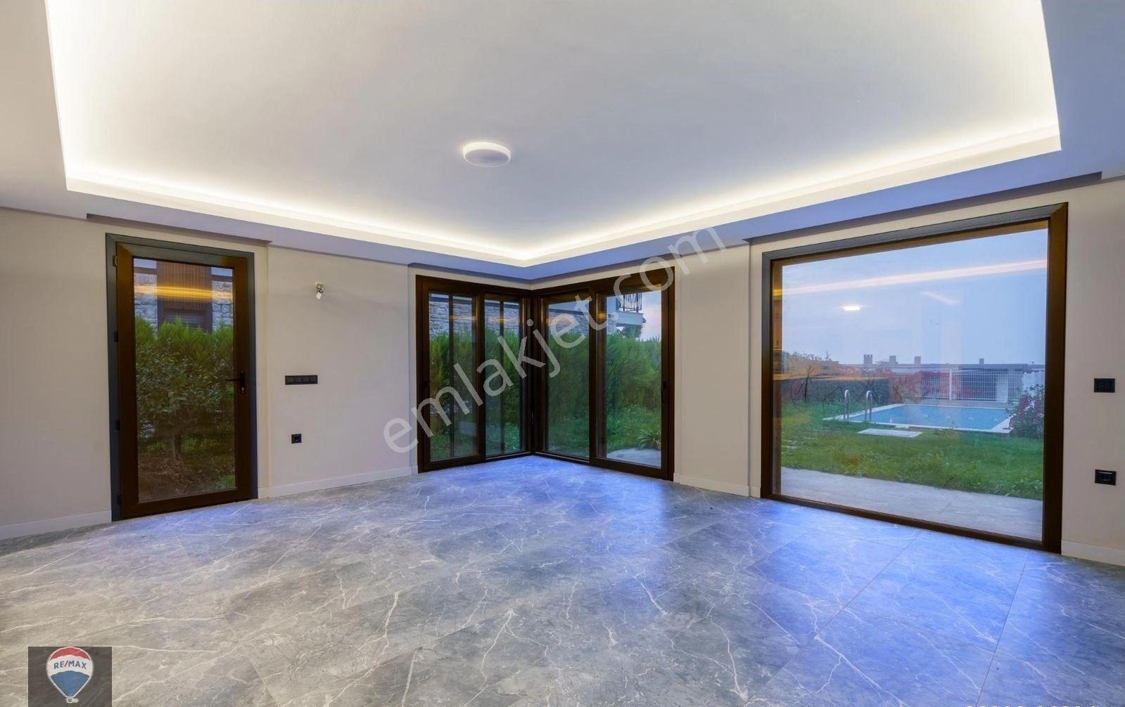 Kuşadası Karaovada Tek Müstakil Özel Havuzlu Lüks 6+1 Villa - Görsel 5