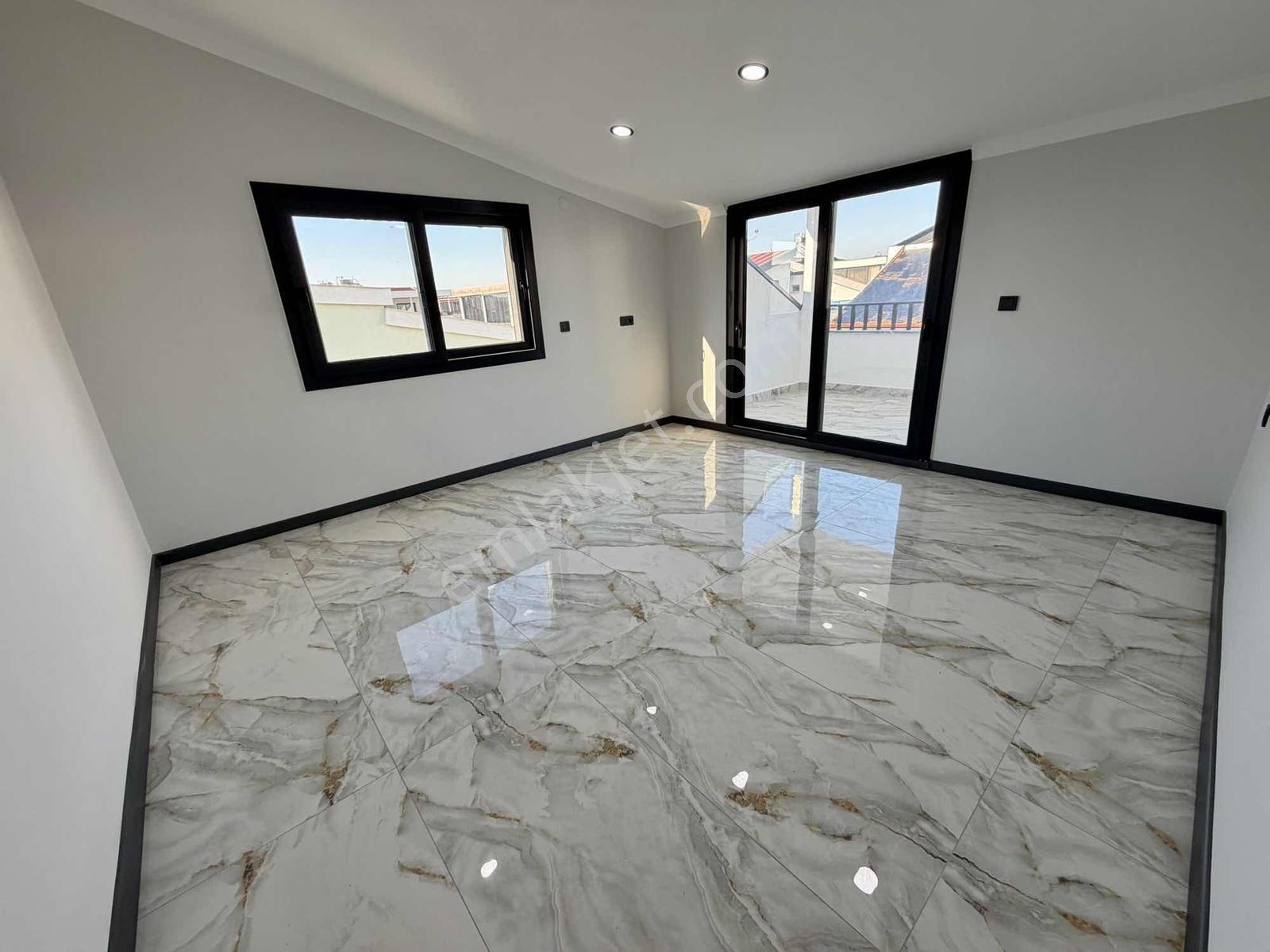 Didim'de Yerden Isıtma Ve Akıllı Ev Sistemli 3+1 Havuzlu Villa - Görsel 14