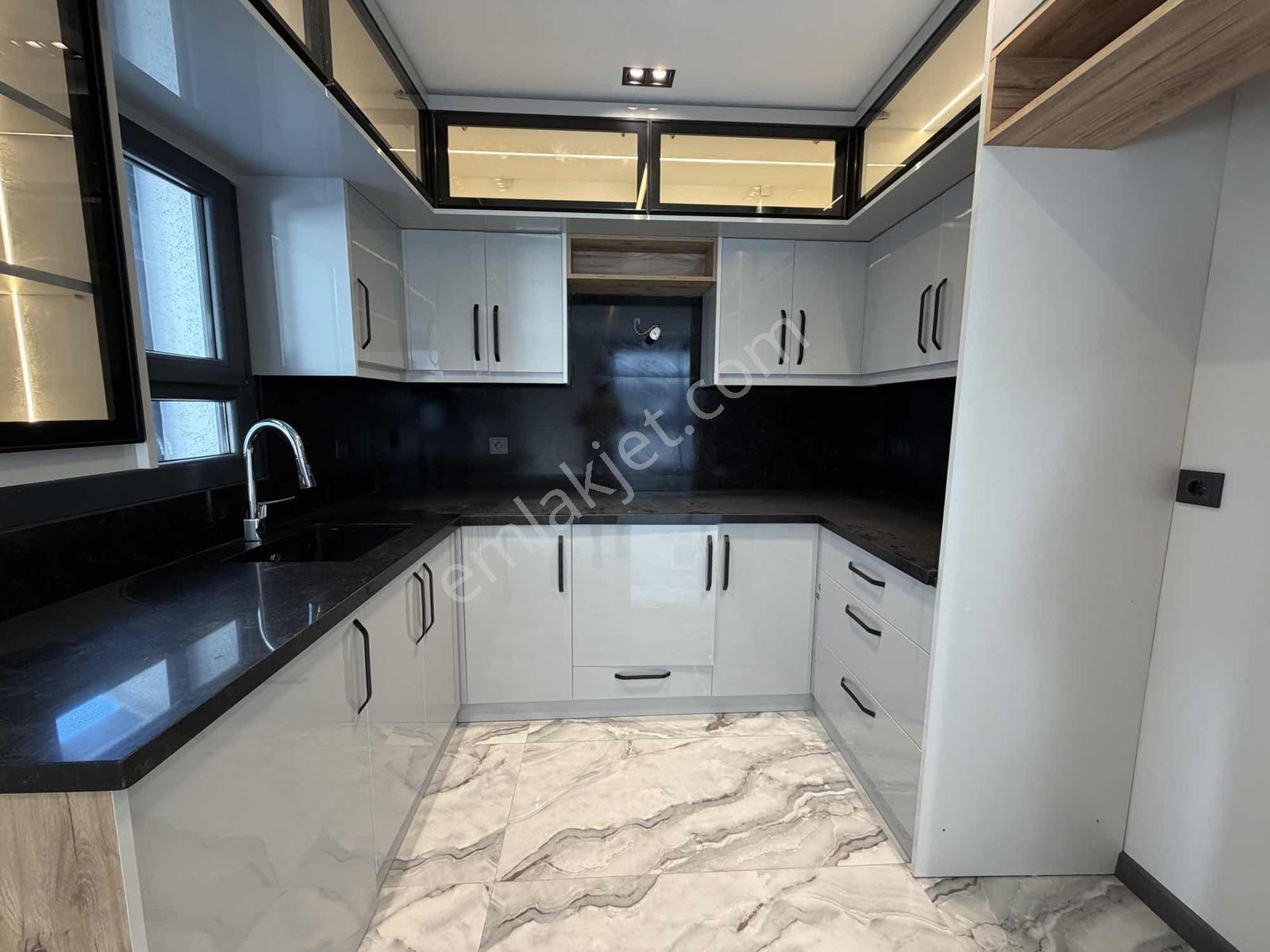 Didim'de Yerden Isıtma Ve Akıllı Ev Sistemli 3+1 Havuzlu Villa - Görsel 13