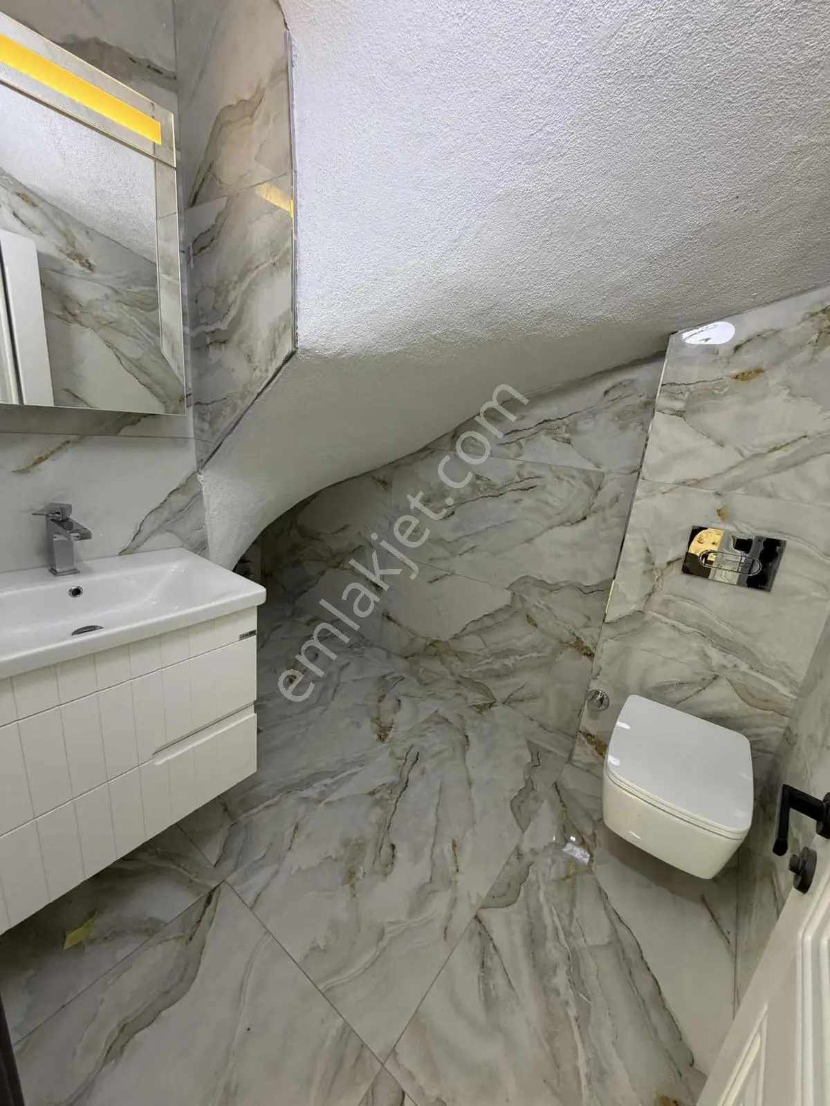 Didim'de Yerden Isıtma Ve Akıllı Ev Sistemli 3+1 Havuzlu Villa - Görsel 9