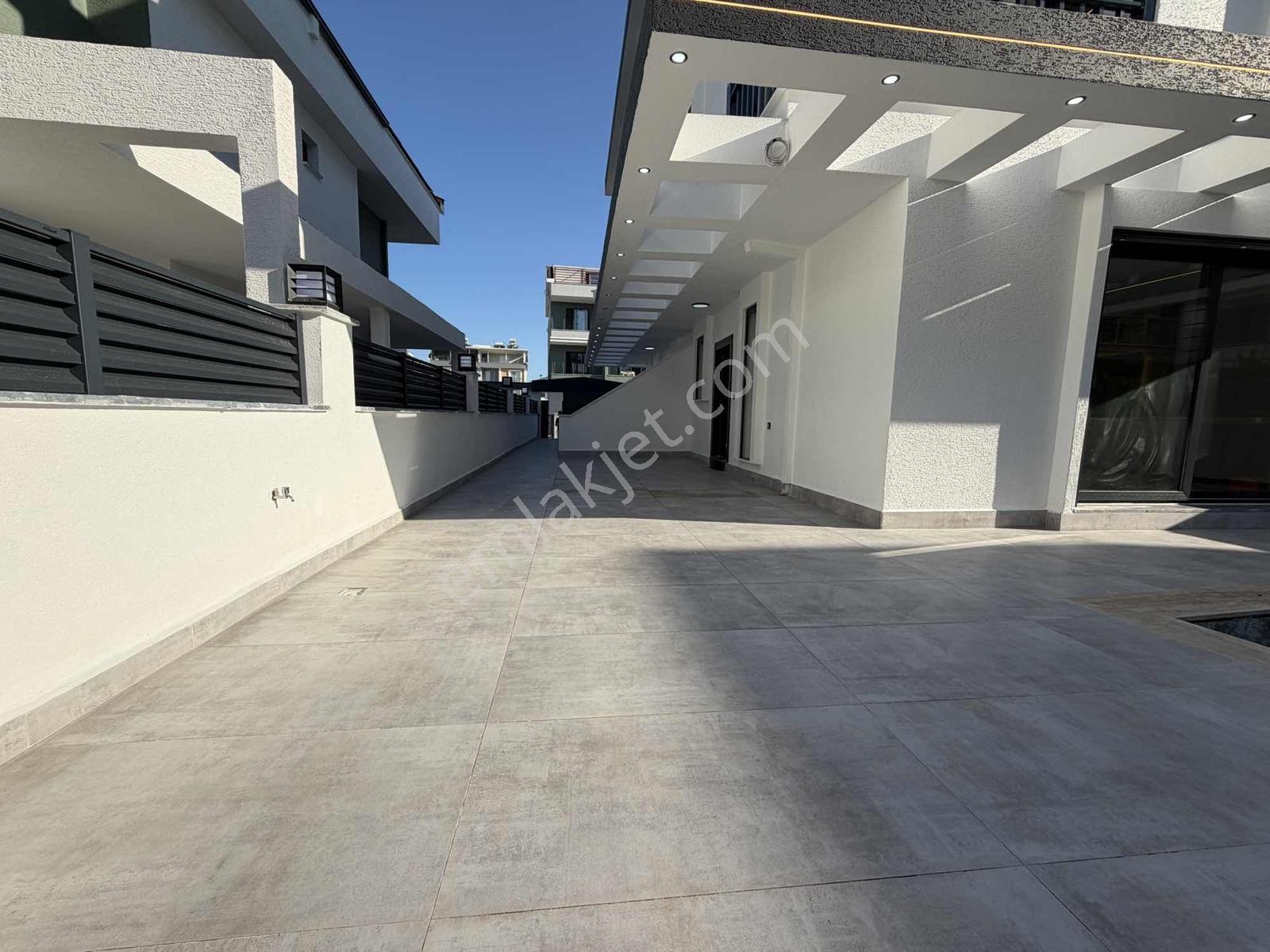 Didim'de Yerden Isıtma Ve Akıllı Ev Sistemli 3+1 Havuzlu Villa - Görsel 12