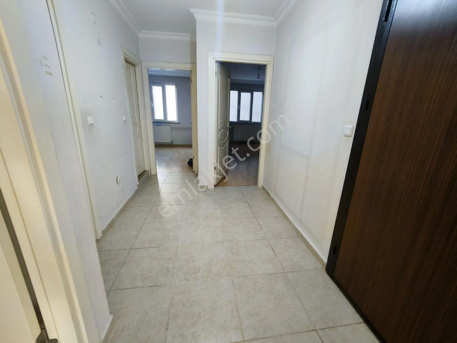 Güneyden Barış Cad.de 90m2 2+1.karanlık Odasız Daire - Görsel 2