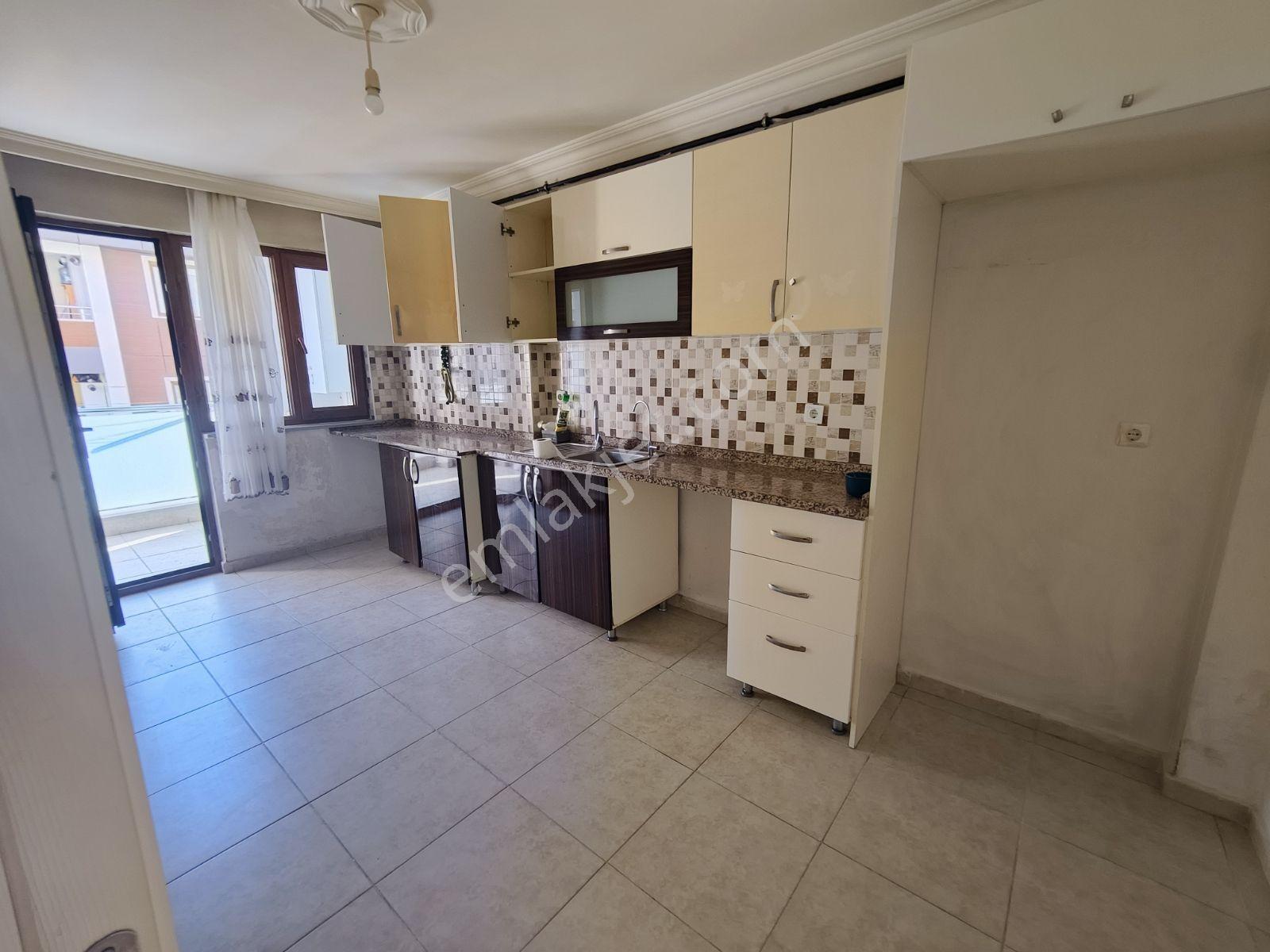 Güneyden Barış Cad.de 90m2 2+1.karanlık Odasız Daire - Görsel 8