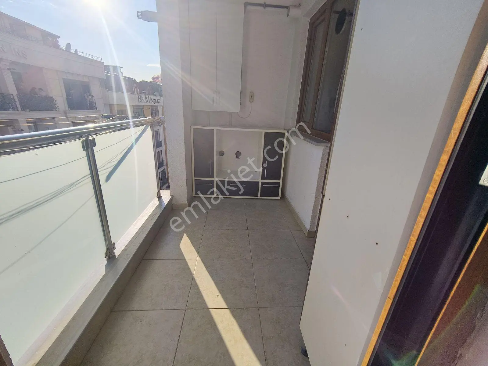 Güneyden Barış Cad.de 90m2 2+1.karanlık Odasız Daire - Görsel 25
