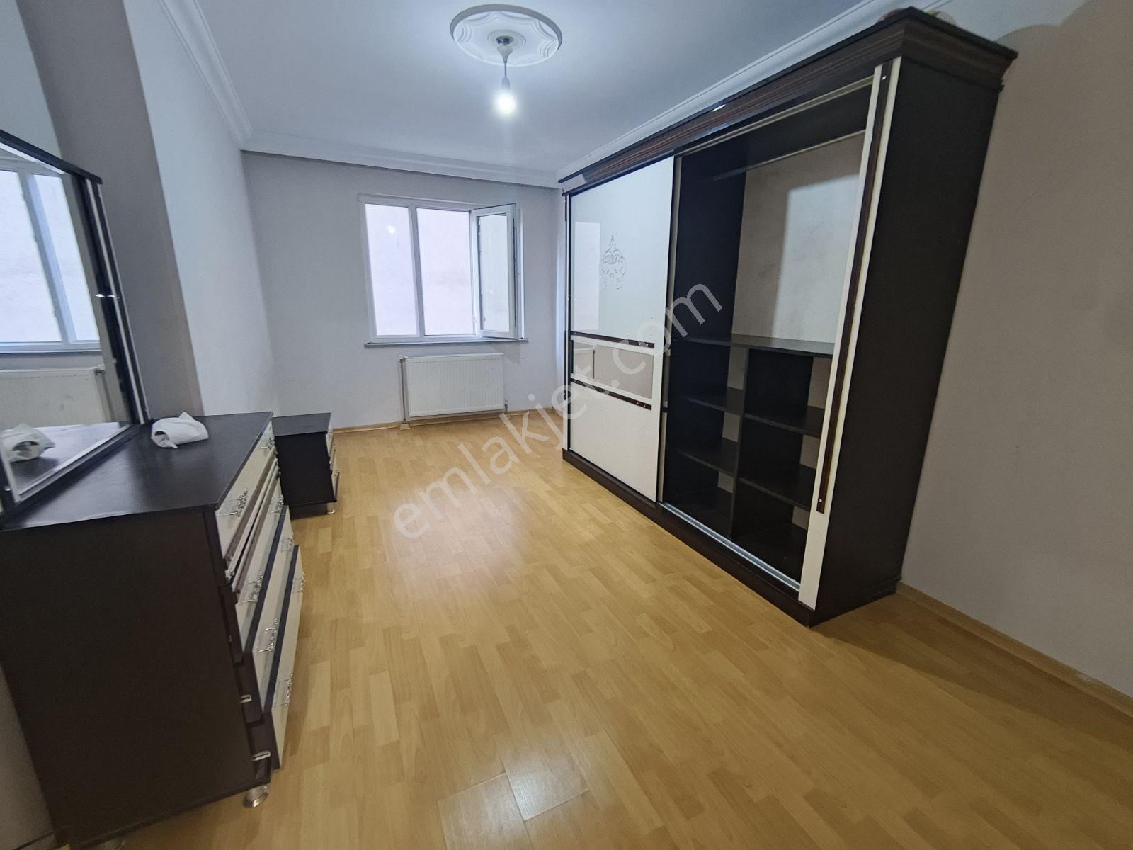 Güneyden Barış Cad.de 90m2 2+1.karanlık Odasız Daire - Görsel 14