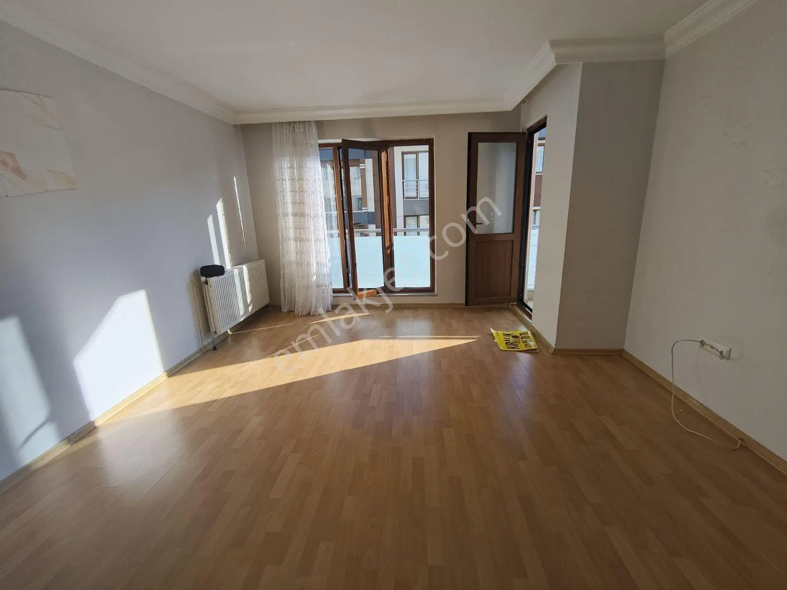 Güneyden Barış Cad.de 90m2 2+1.karanlık Odasız Daire - Görsel 4