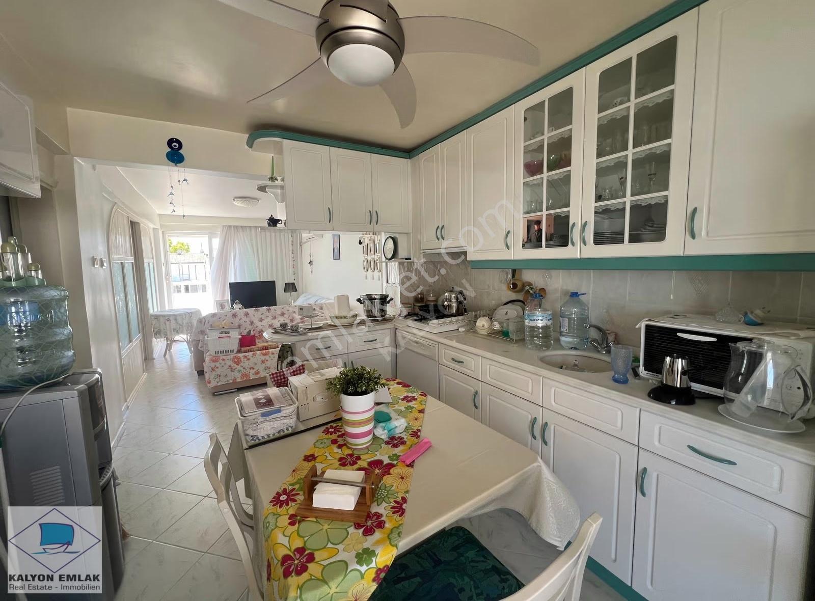 Boyalık Koyu'nda Denize Sıfır Sitede Deniz Manzaralı 2+1 Daire - Görsel 20