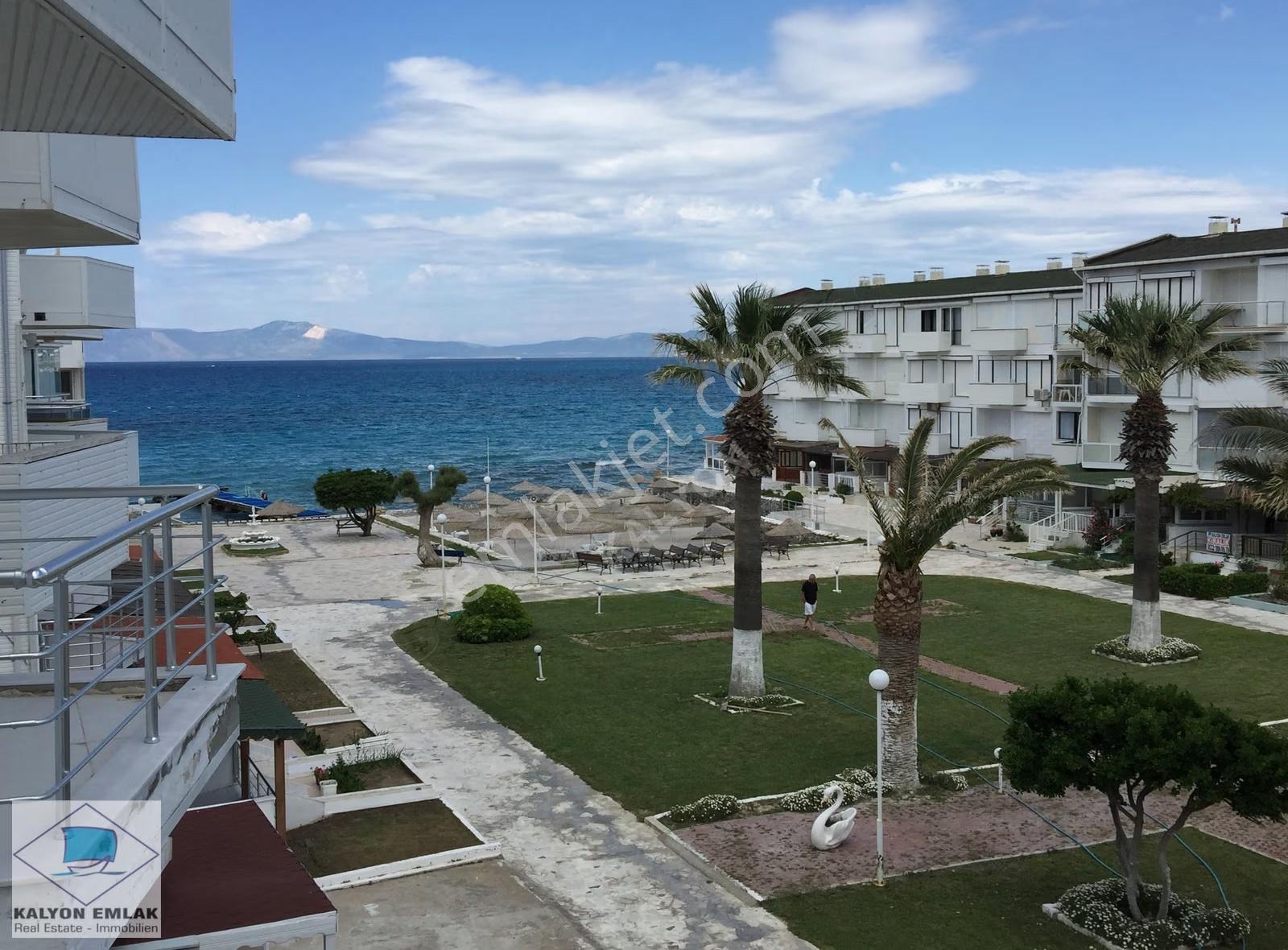 Boyalık Koyu'nda Denize Sıfır Sitede Deniz Manzaralı 2+1 Daire - Görsel 11