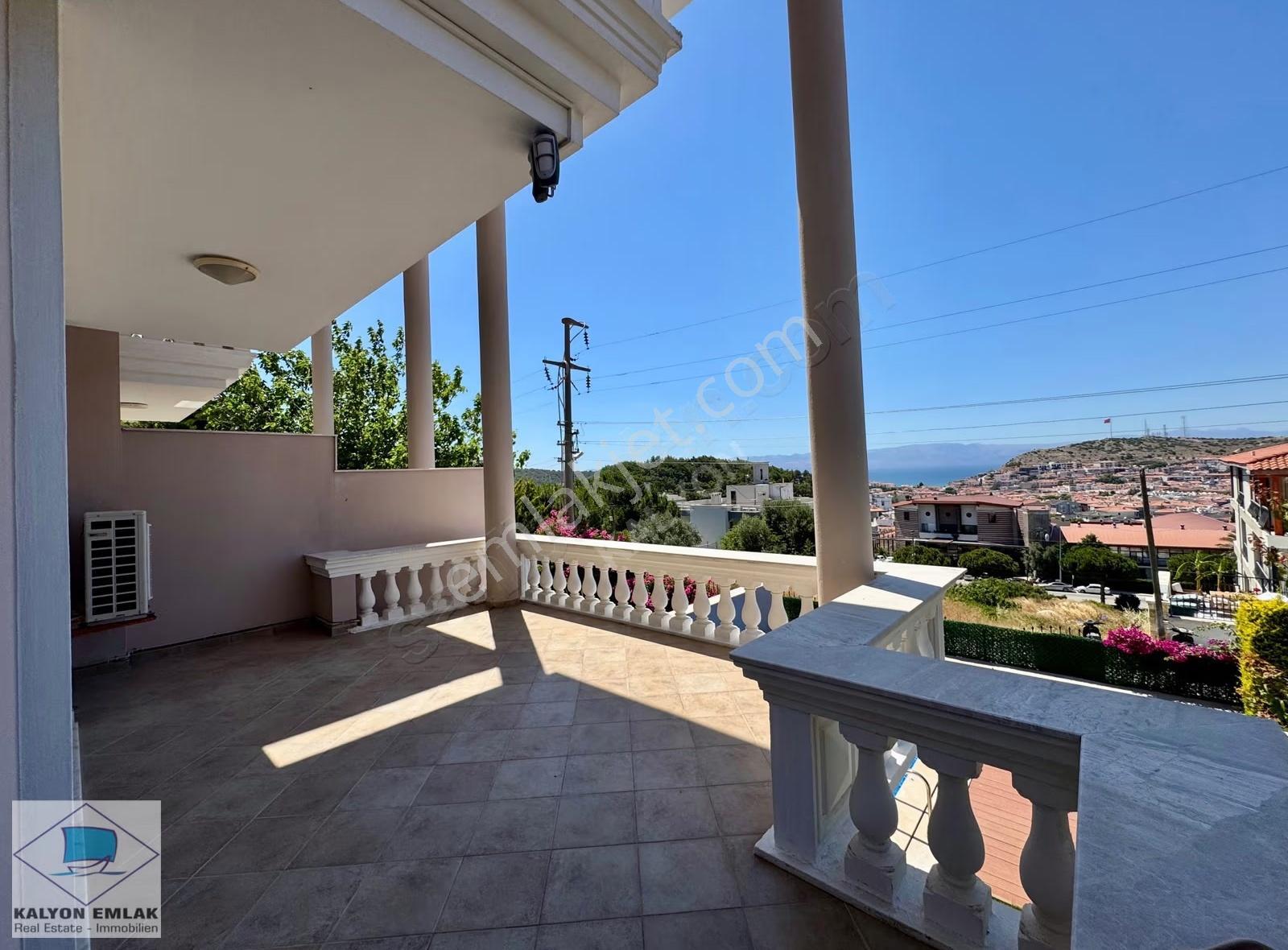 Çeşme'de Yıllık Kiralık Deniz Manzaralı Özel Havuzlu Triplex Ev - Görsel 31