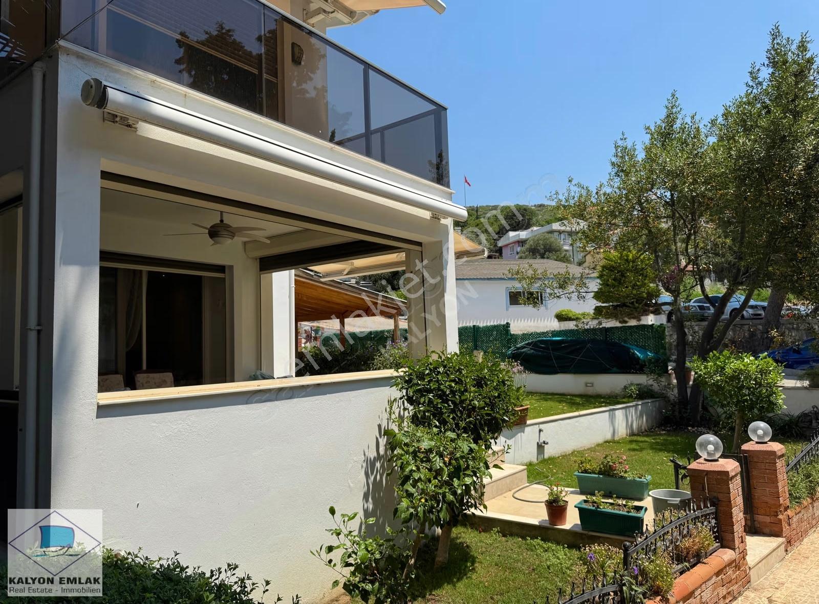Çeşme Paşalimanında Venüs Sitesinde Denize 50 Adım Köşe Villa - Görsel 29
