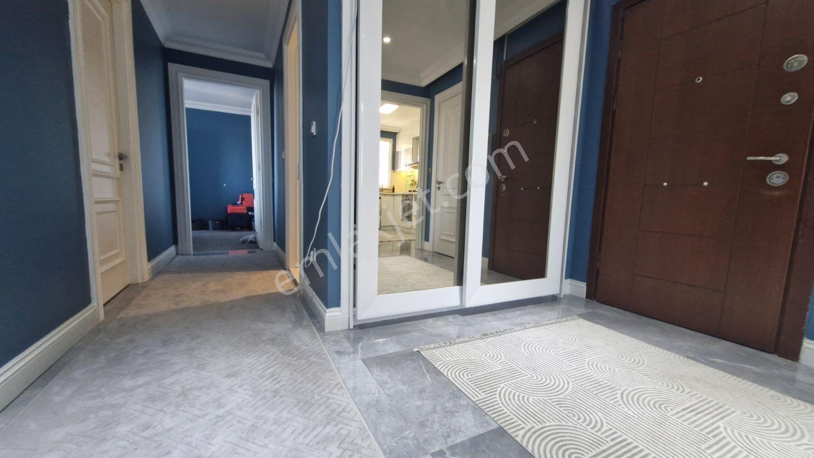 Ümraniye Aşağı Dudullu Gardenya Sitesi 3+1 150m İçi Yapılı - Görsel 30
