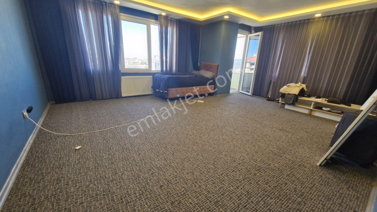 Ümraniye Aşağı Dudullu Gardenya Sitesi 3+1 150m İçi Yapılı - Görsel 25