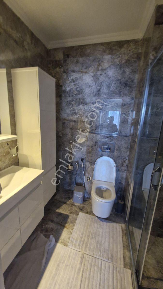 Ümraniye Aşağı Dudullu Gardenya Sitesi 3+1 150m İçi Yapılı - Görsel 6