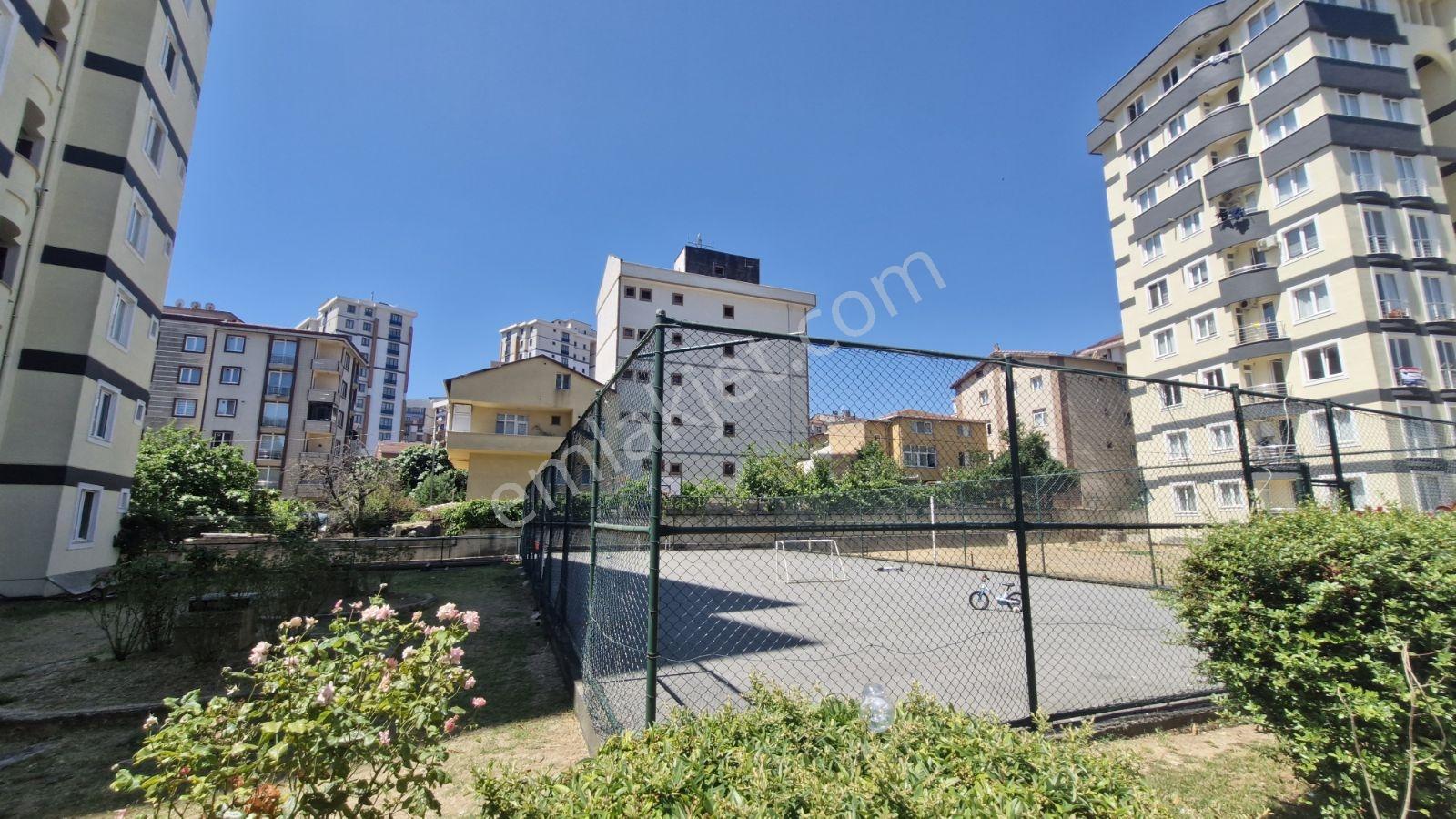 Ümraniye Aşağı Dudullu Gardenya Sitesi 3+1 150m İçi Yapılı - Görsel 22