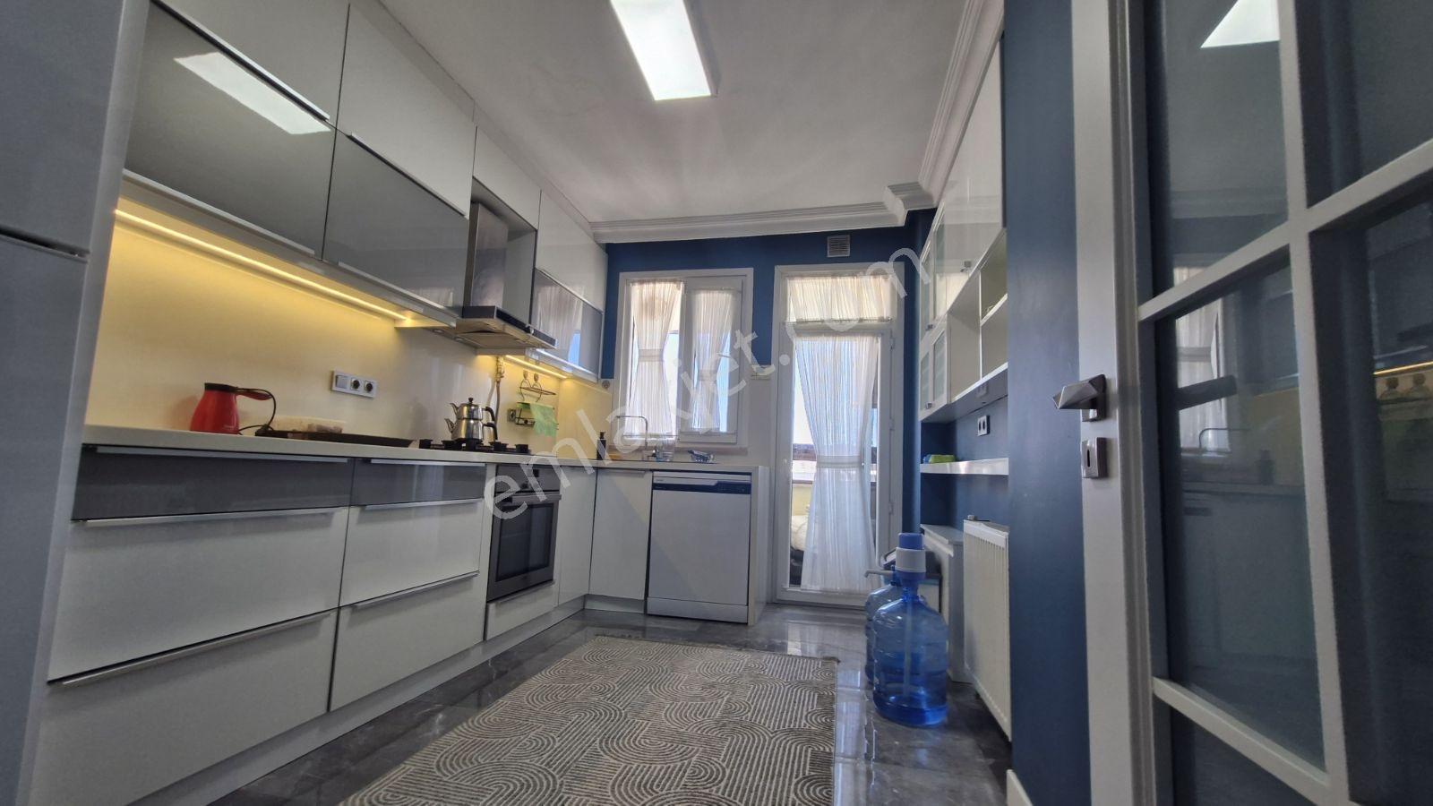 Ümraniye Aşağı Dudullu Gardenya Sitesi 3+1 150m İçi Yapılı - Görsel 27