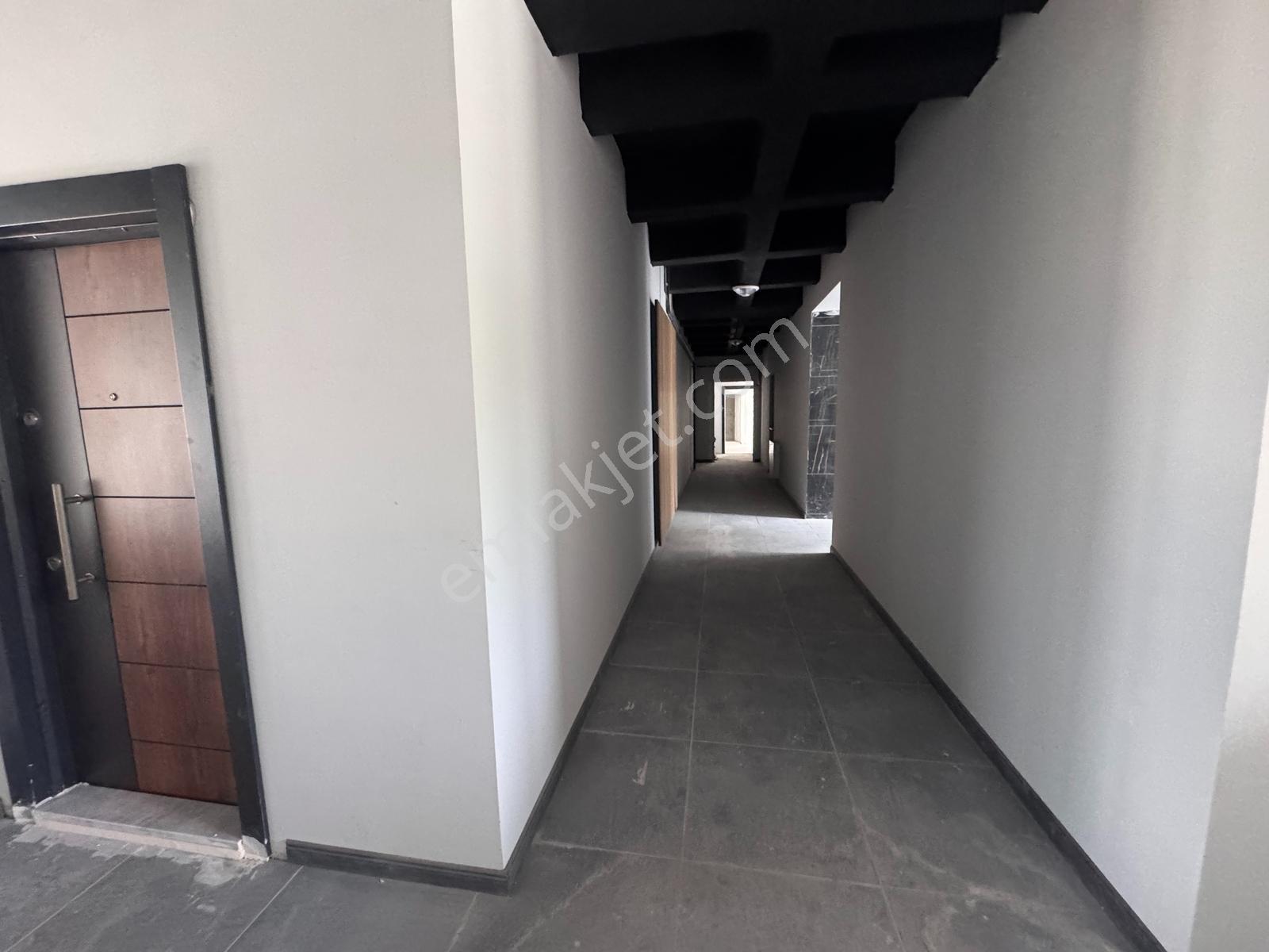 Dimes Fabrikası Karşısında Fatih Plazada Kiralık Ofis - Büro - Görsel 7