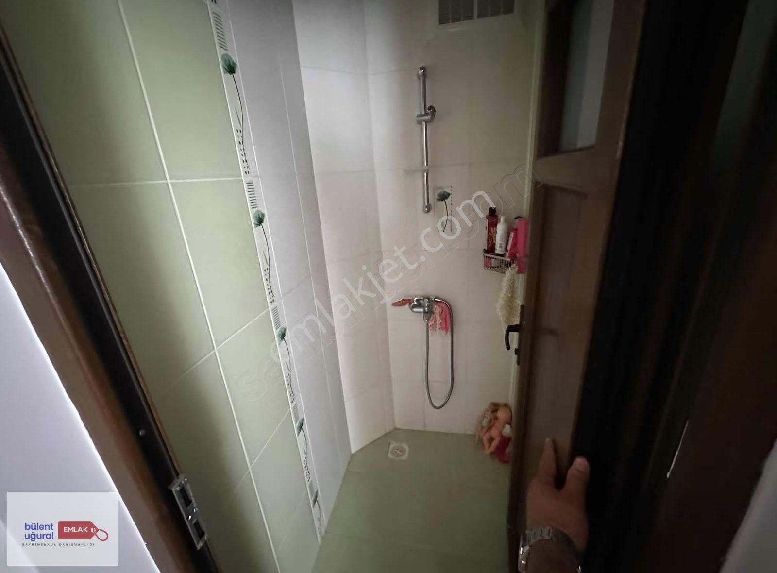 Esentepe Mahallesi'nde Hastane Karşısında 170 M² 3+1 Satılık