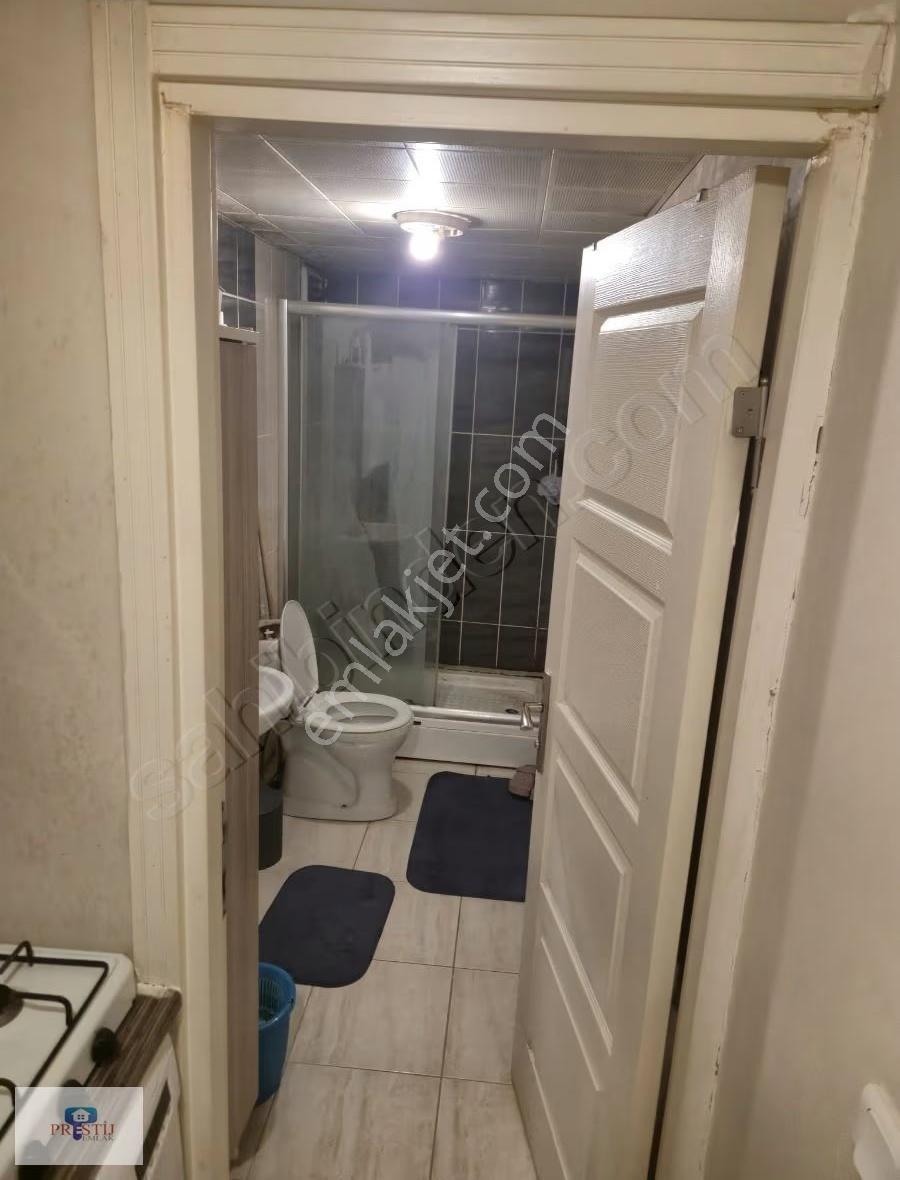Galataderesi Caddesi Üzerinde Kiralık Esyalı 1+1 Daire - Görsel 5