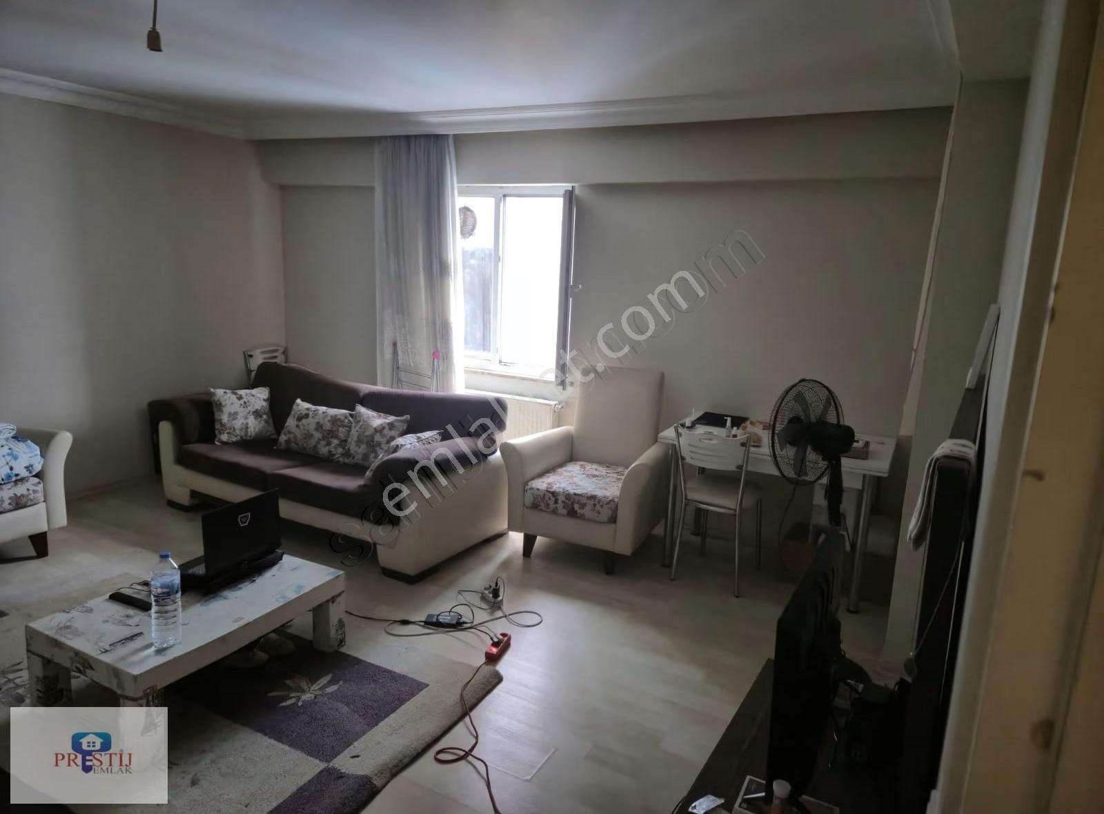 Galataderesi Caddesi Üzerinde Kiralık Esyalı 1+1 Daire - Görsel 10