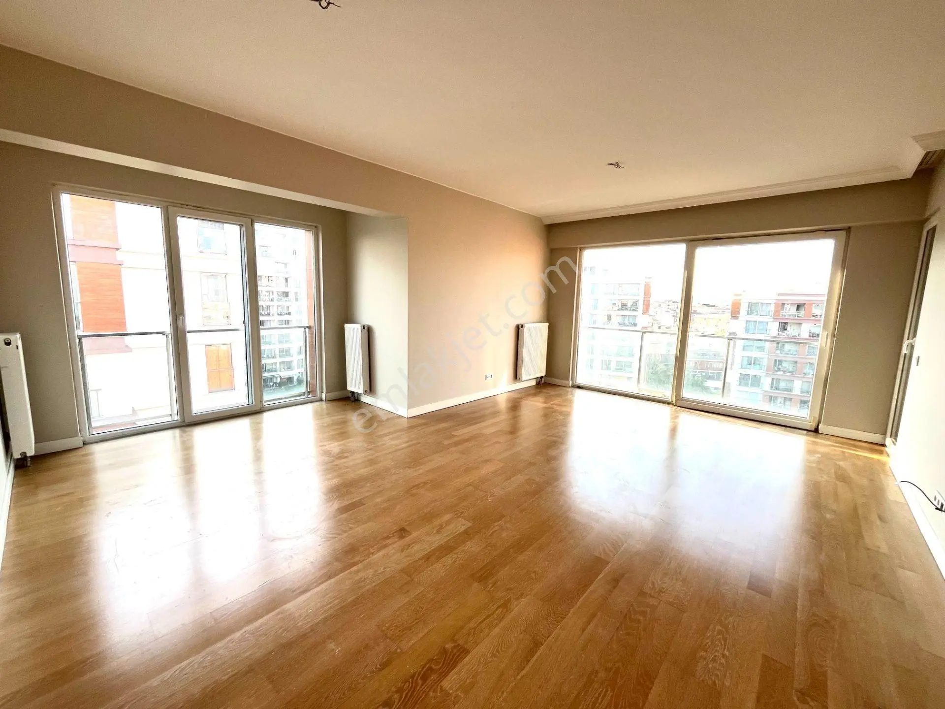 Sur Yapı Metrogarden Tek Yetkili Satış Ofisi Kiralık 3+1 Daire - Görsel 2