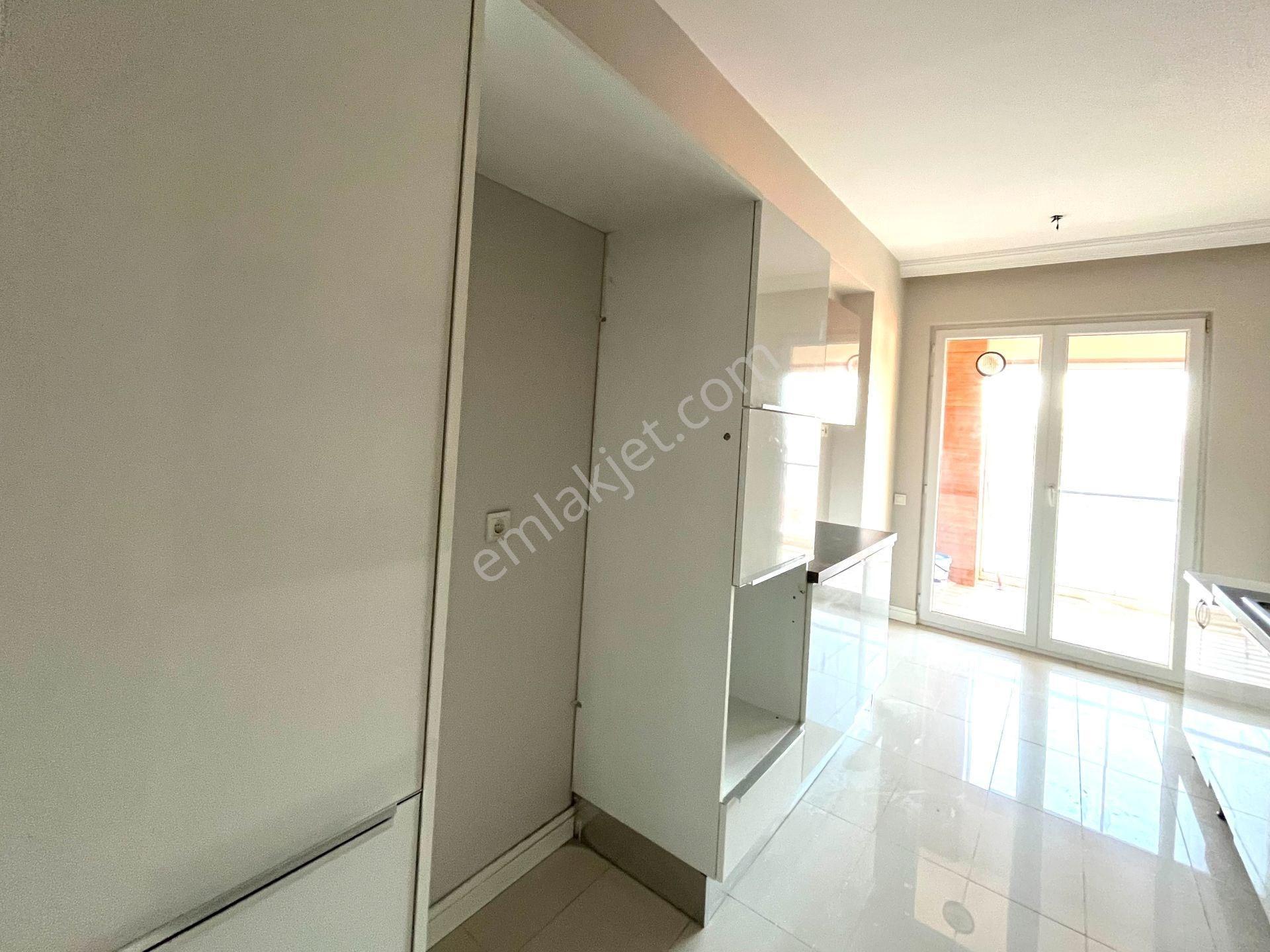 Sur Yapı Metrogarden Tek Yetkili Satış Ofisi Kiralık 3+1 Daire - Görsel 11