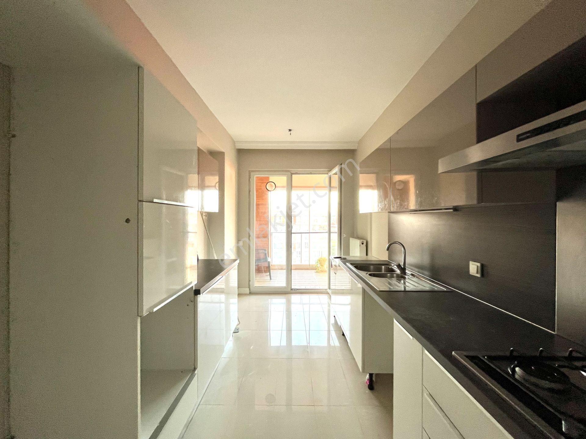 Sur Yapı Metrogarden Tek Yetkili Satış Ofisi Kiralık 3+1 Daire - Görsel 9