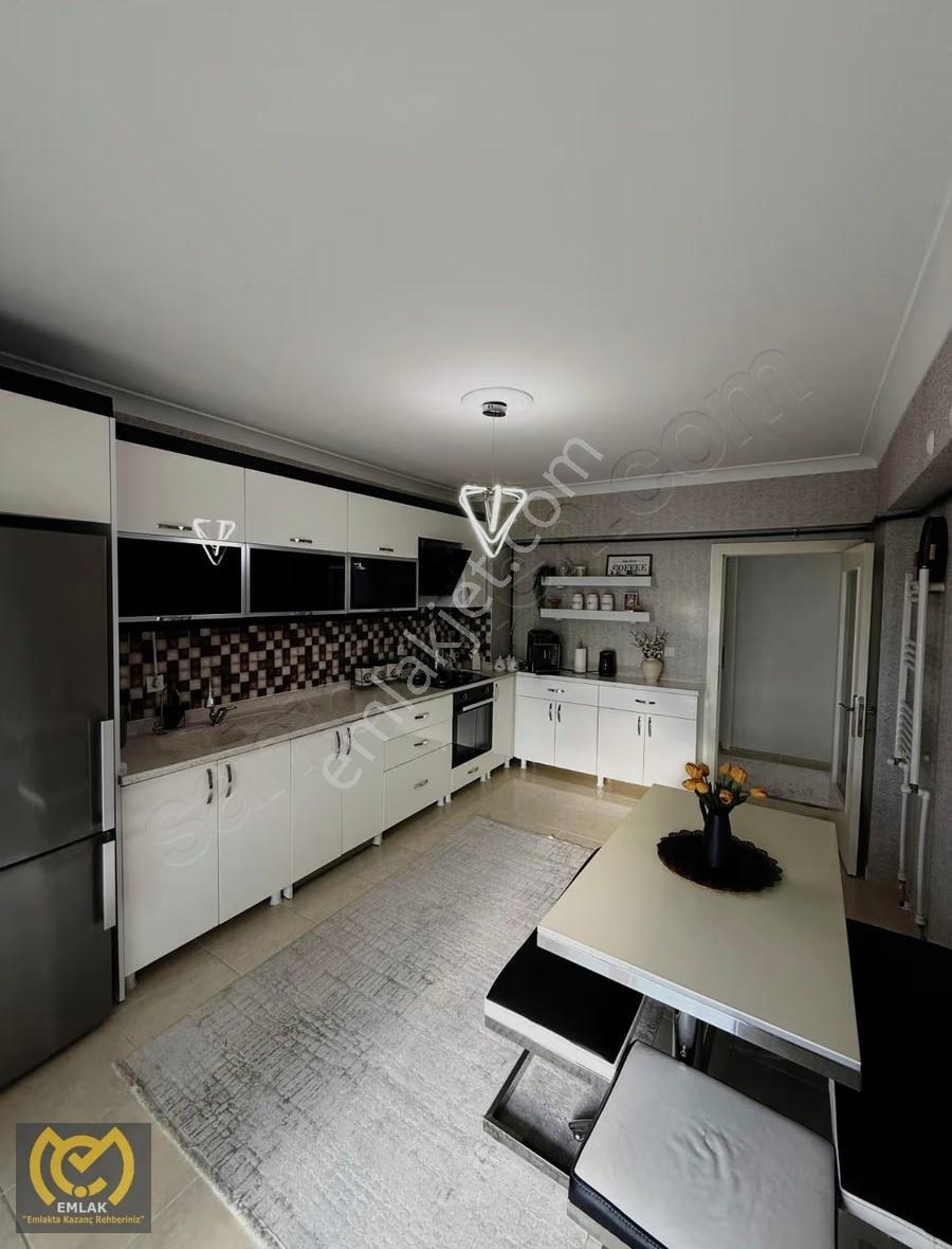 Mç Emlak'tan Yeni Çimşit Mah'de 4+1 Full+full Yapılı Geniş Daire