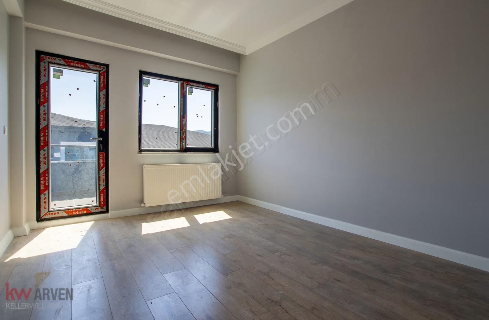 Kw Arven Gölcük Mavi Şehir Sitesi Kiralık 3+1 Çatı Dubleks Daire - Görsel 2